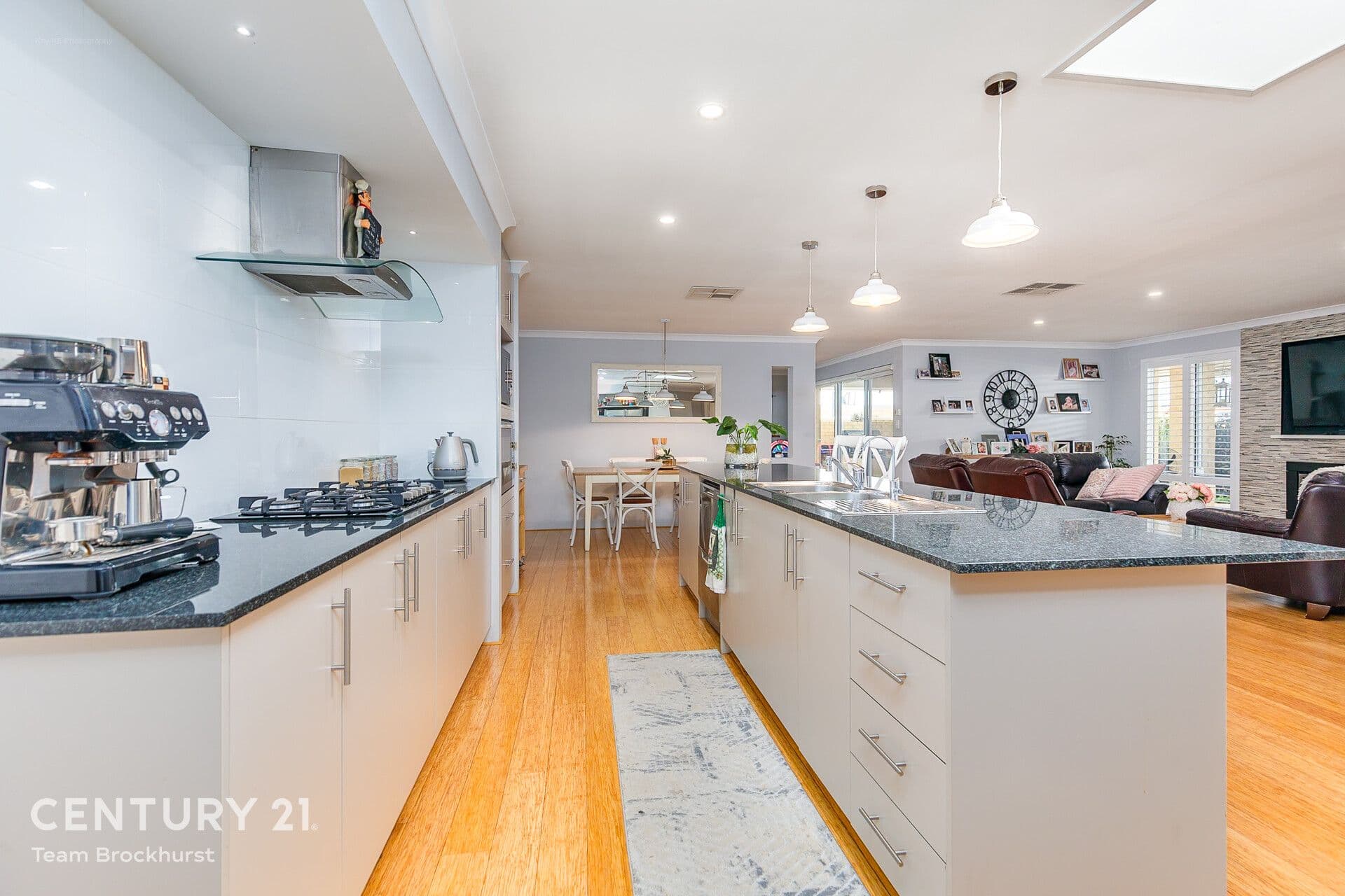 7/10 Warton Rd, Huntingdale, WA, 6110, Southern River - Thumbnail 2