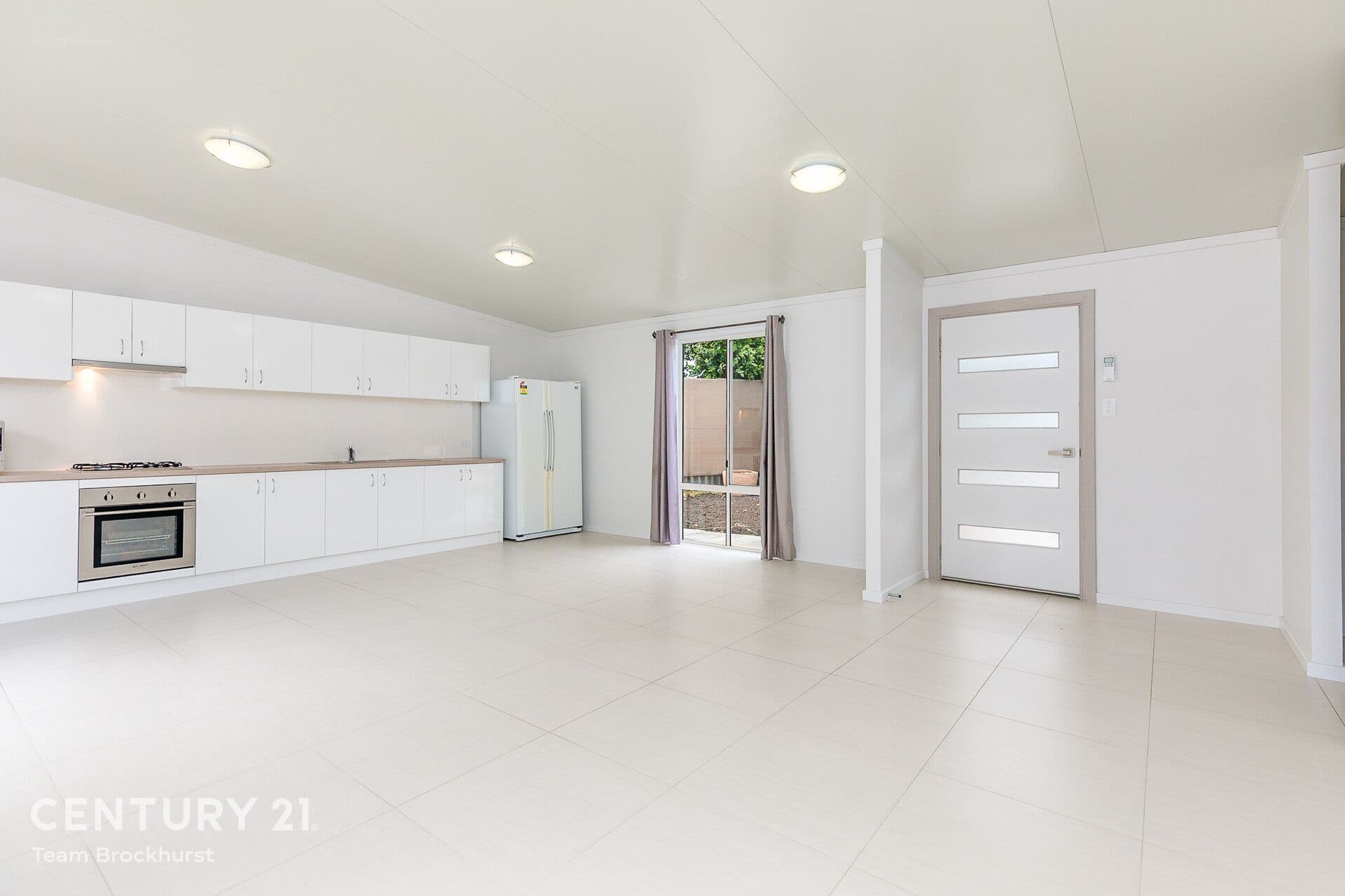 7/10 Warton Rd, Huntingdale, WA, 6110, Thornlie - Thumbnail 3