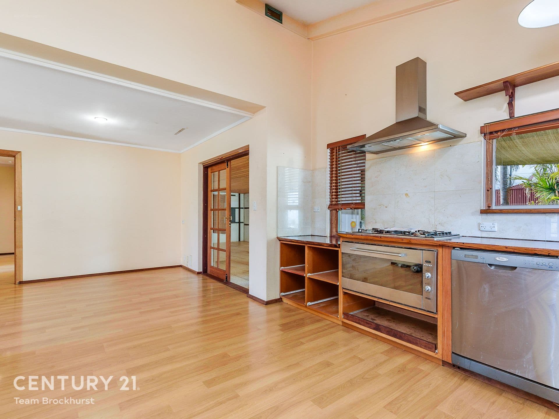 7/10 Warton Rd, Huntingdale, WA, 6110, Thornlie - Thumbnail 3