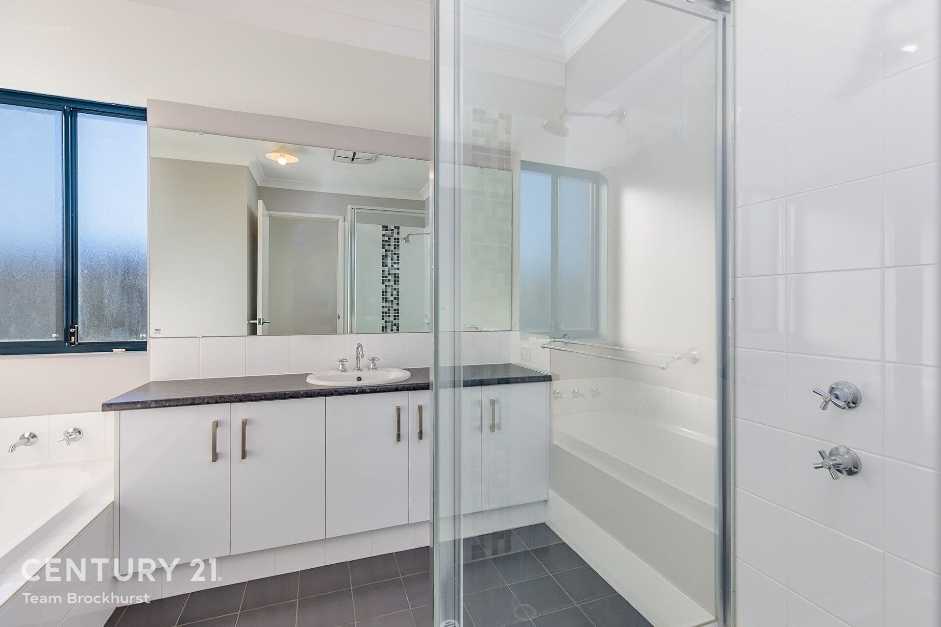 7/10 Warton Rd, Huntingdale, WA, 6110, Hilbert - Thumbnail 6