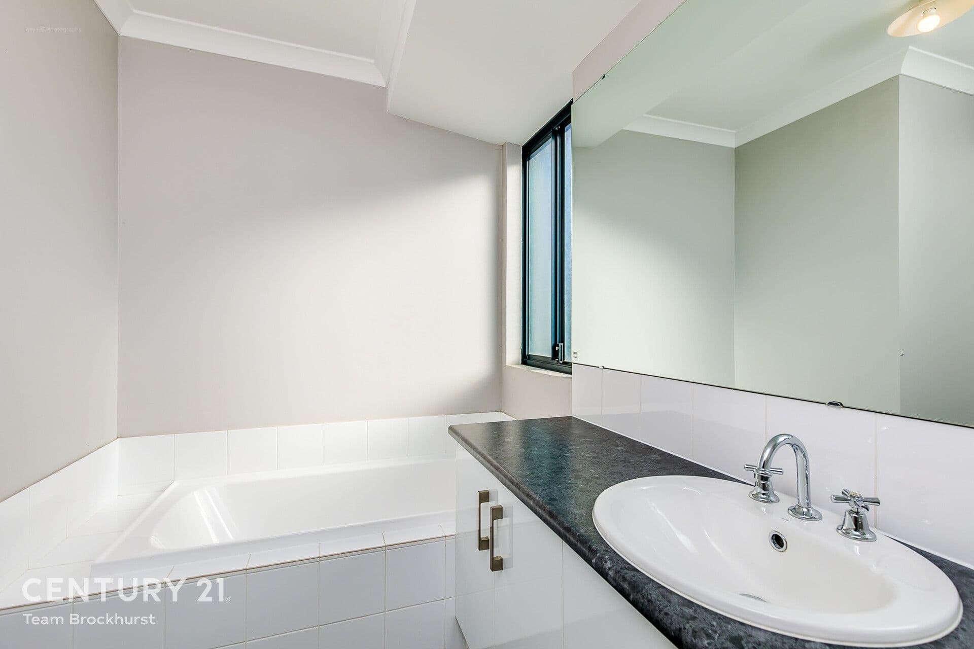 7/10 Warton Rd, Huntingdale, WA, 6110, Hilbert - Thumbnail 8
