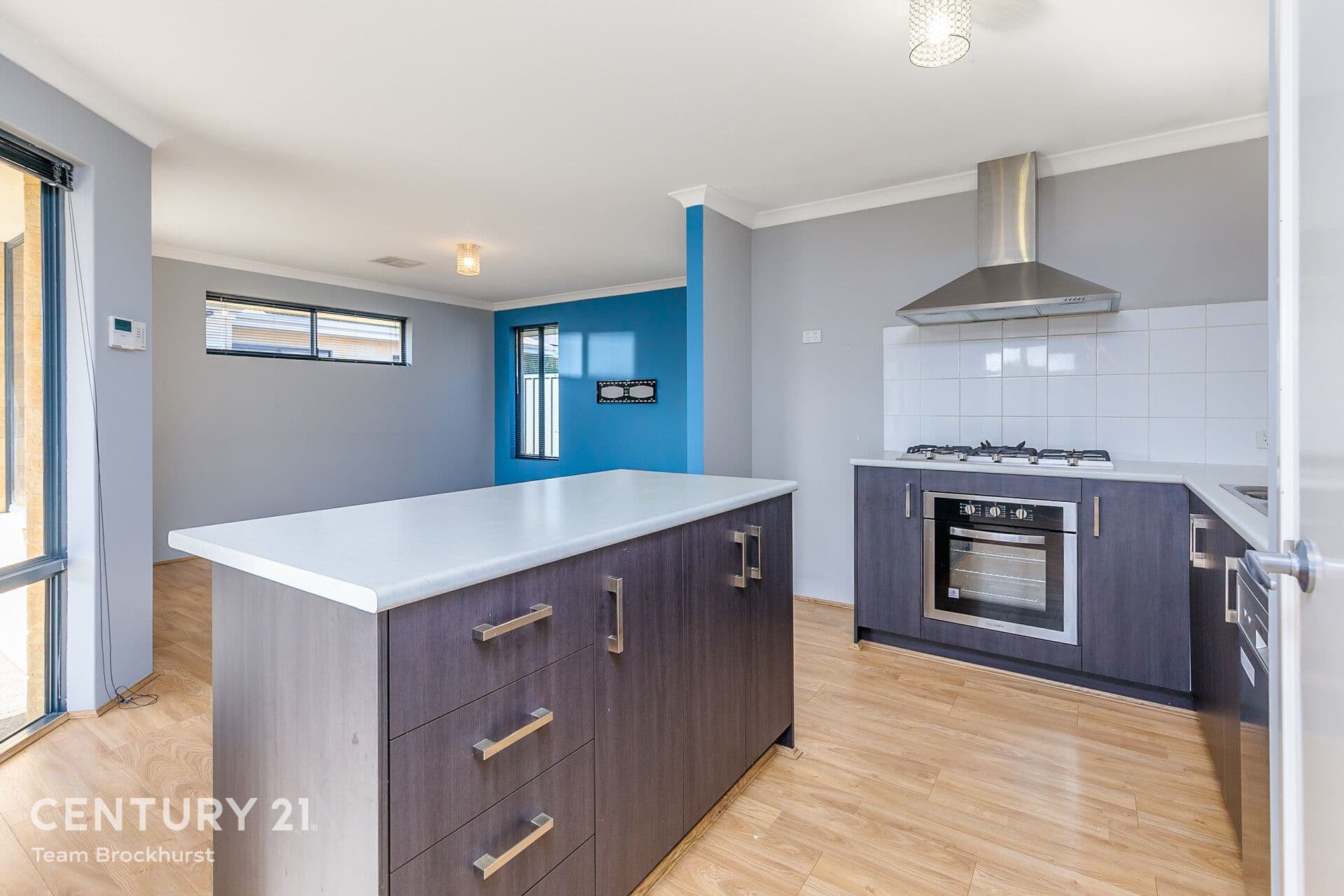 7/10 Warton Rd, Huntingdale, WA, 6110, Hilbert - Thumbnail 2