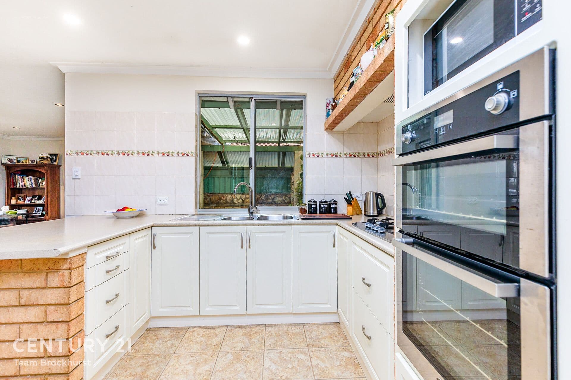 7/10 Warton Rd, Huntingdale, WA, 6110, Maddington - Thumbnail 2