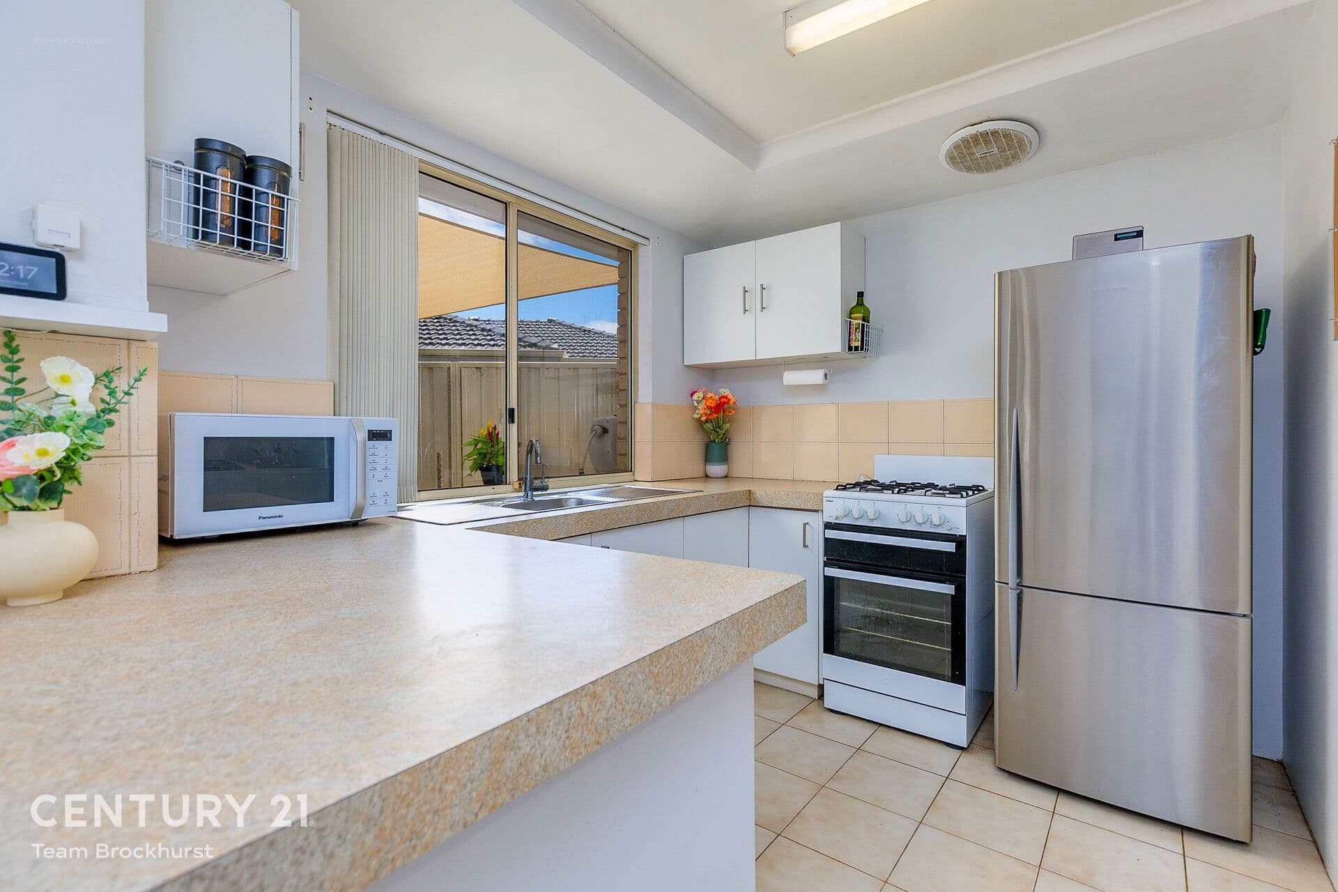 4/12 Firetail Place, Kenwick, WA, 6107, Kenwick - Thumbnail 2