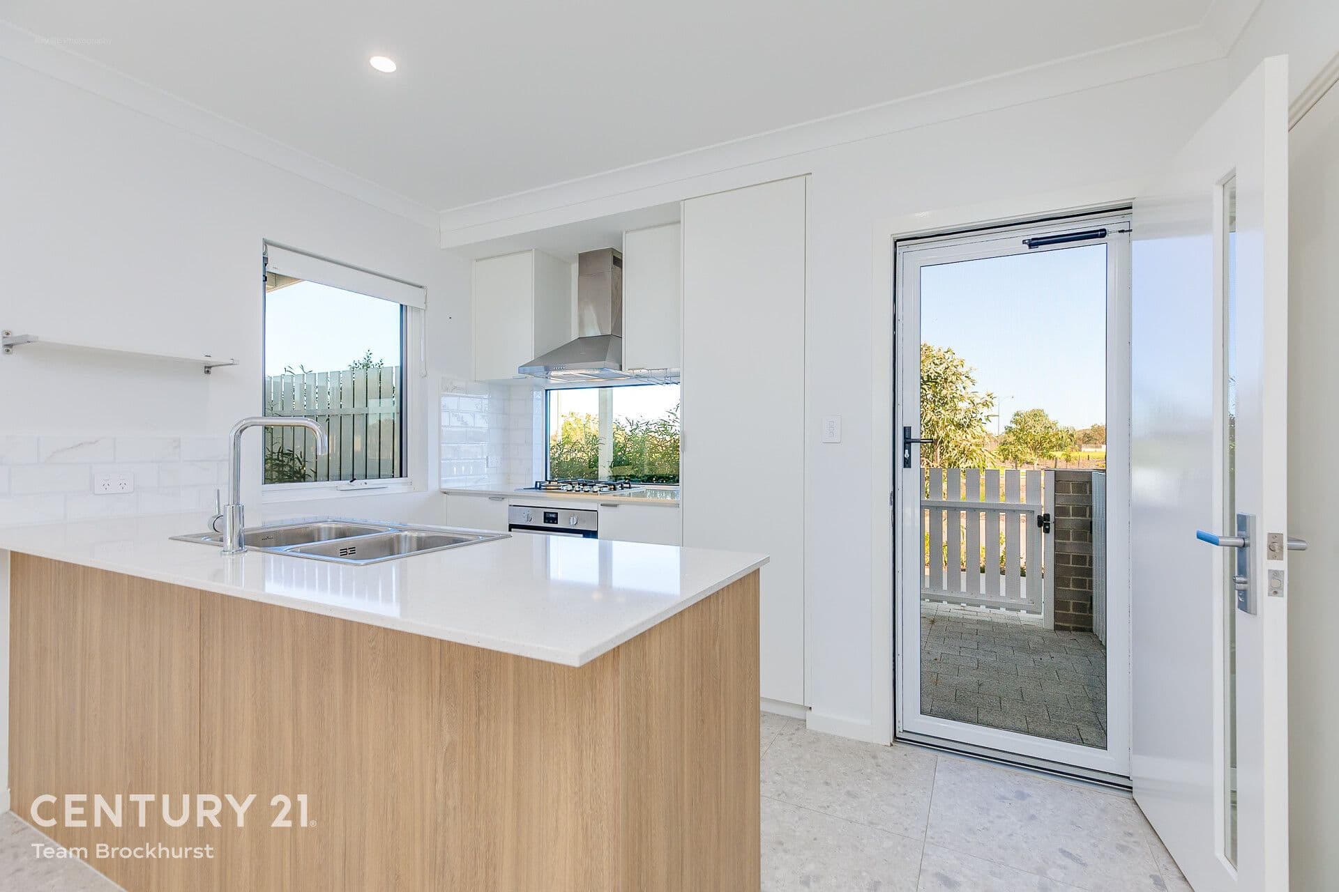 7/10 Warton Rd, Huntingdale, WA, 6110, Hilbert - Thumbnail 6