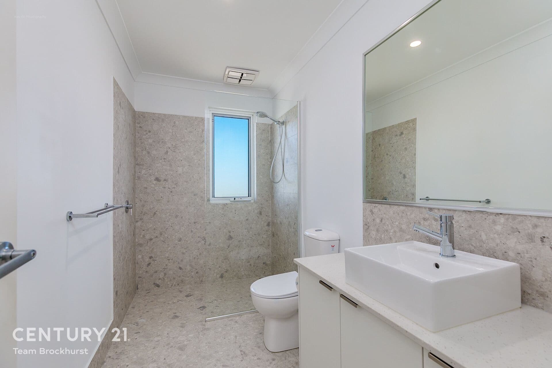 7/10 Warton Rd, Huntingdale, WA, 6110, Hilbert - Thumbnail 3