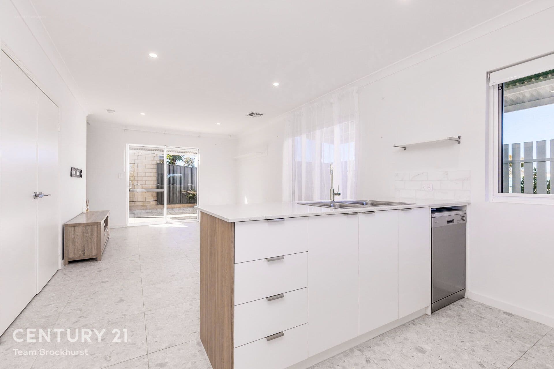 7/10 Warton Rd, Huntingdale, WA, 6110, Hilbert - Thumbnail 8