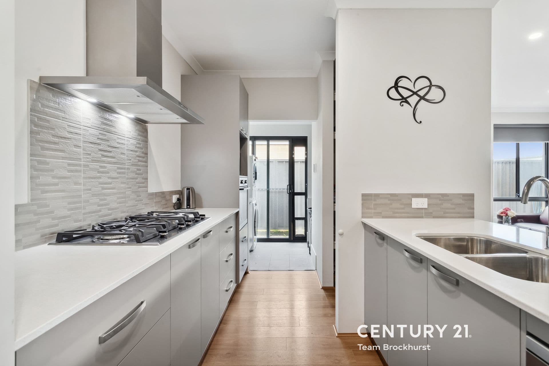7/10 Warton Rd, Huntingdale, WA, 6110, Girrawheen - Thumbnail 2