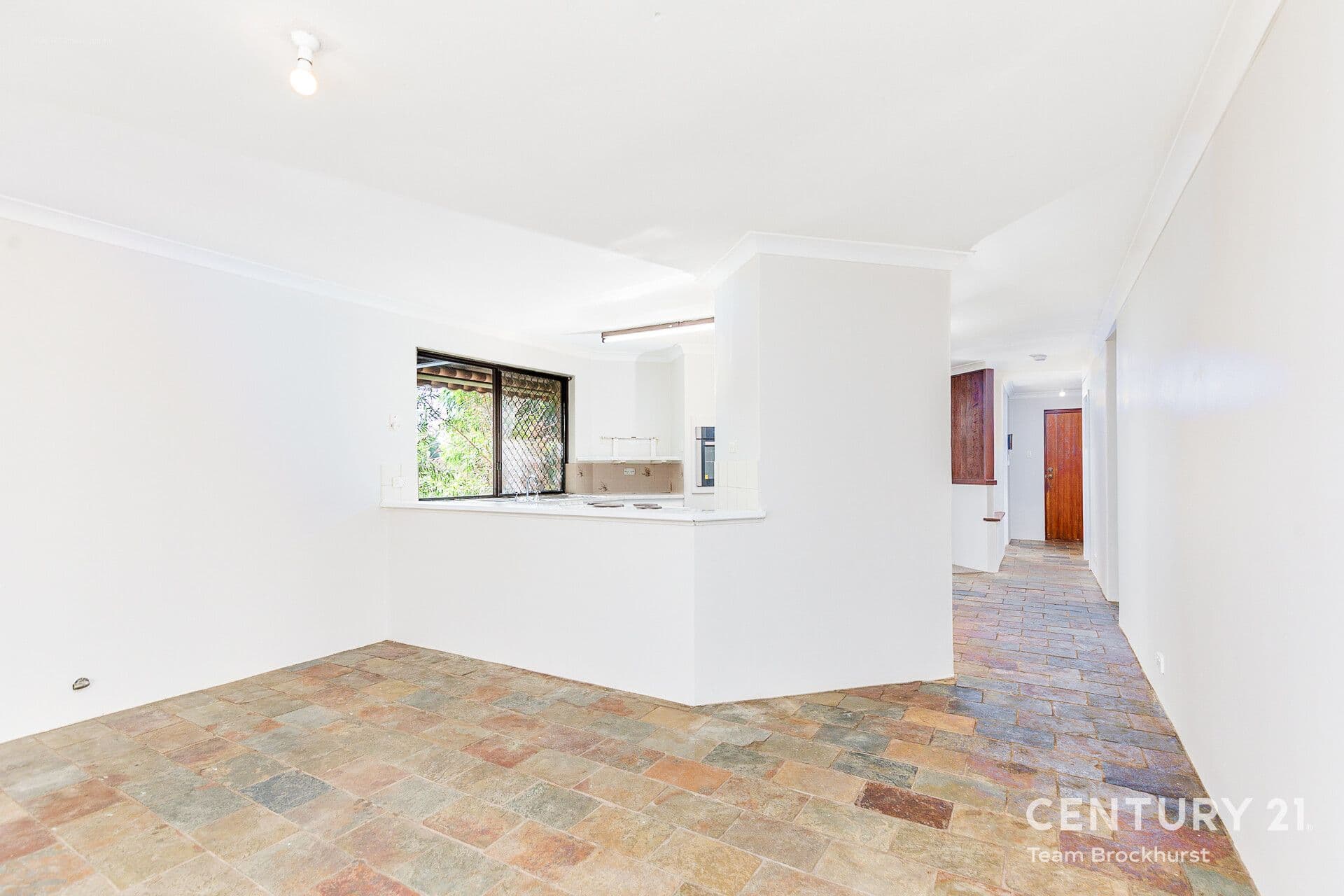 7/10 Warton Rd, Huntingdale, WA, 6110, Huntingdale - Thumbnail 3
