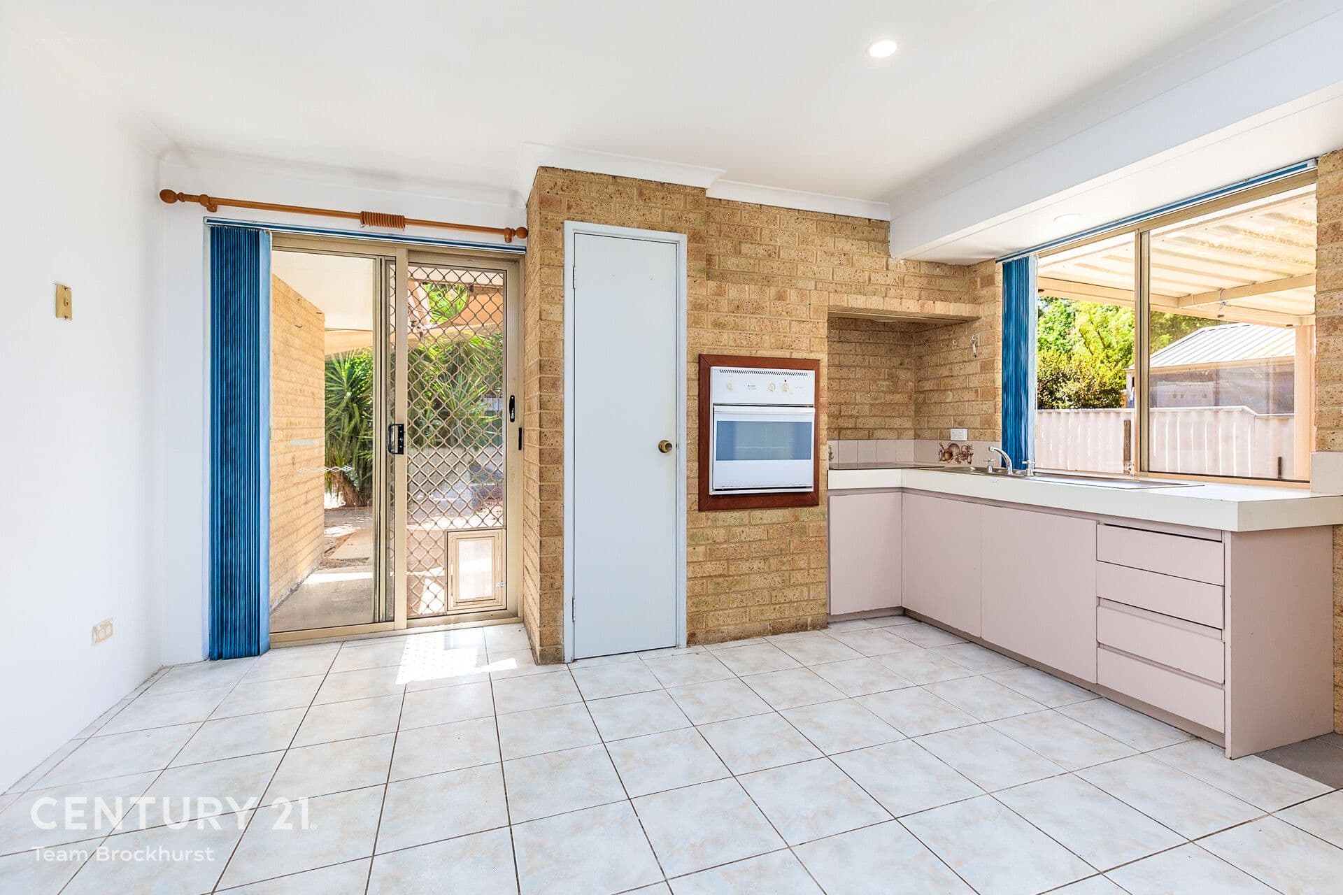 7/10 Warton Rd, Huntingdale, WA, 6110, Brookdale - Thumbnail 3
