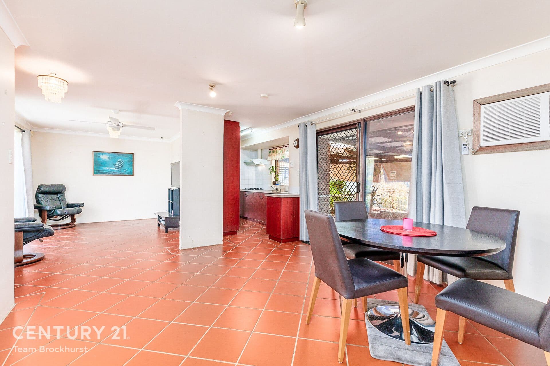 7/10 Warton Rd, Huntingdale, WA, 6110, Huntingdale - Thumbnail 2