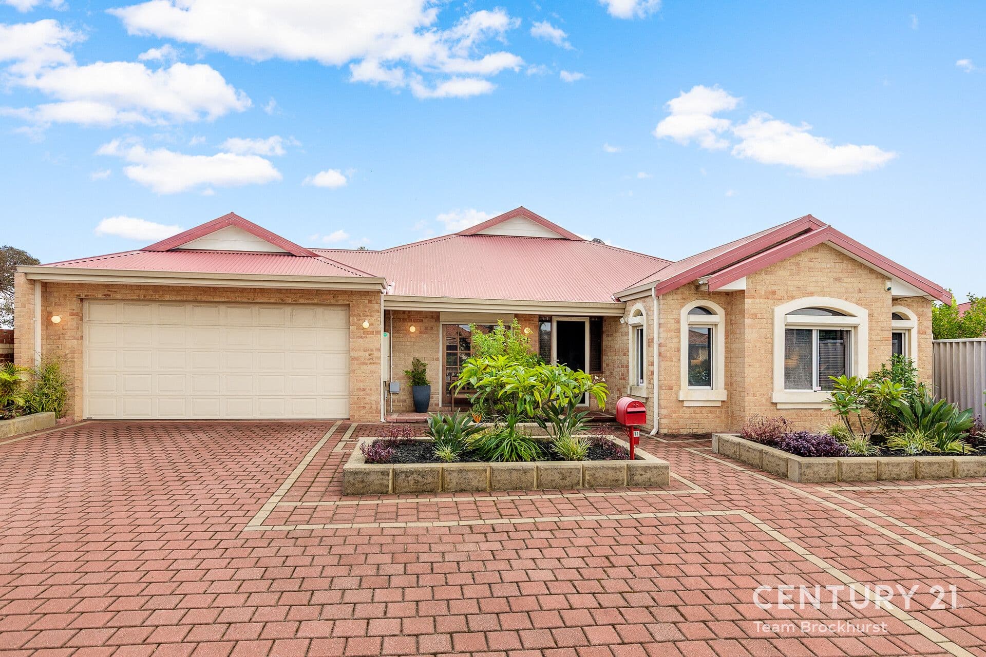 11 Coral Tree Court, Thornlie, WA, 6108, Thornlie - Image 1