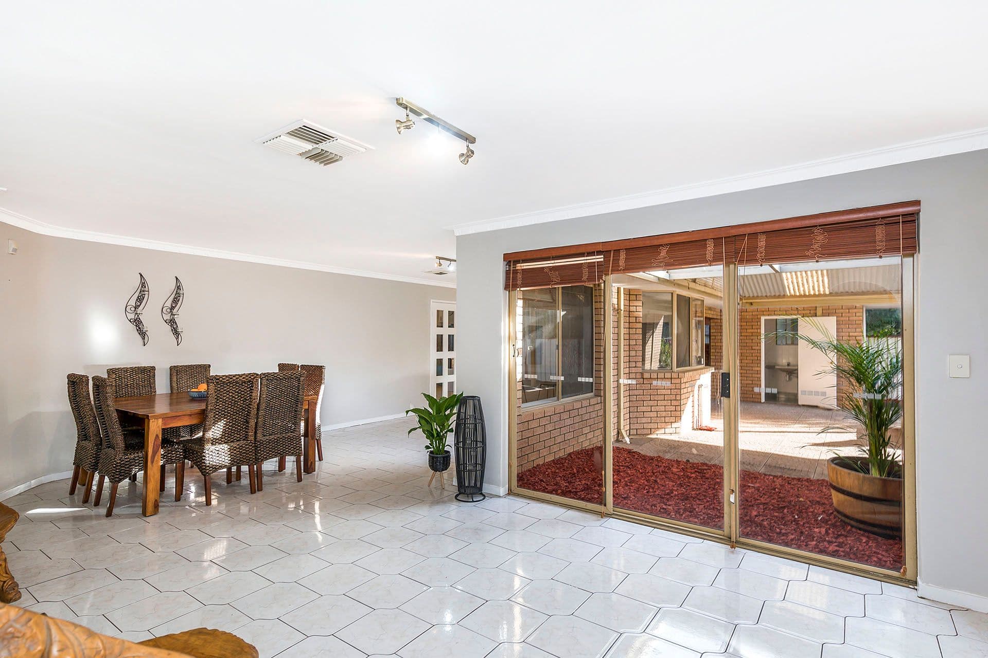 7/10 Warton Rd, Huntingdale, WA, 6110, North Yunderup - Thumbnail 6