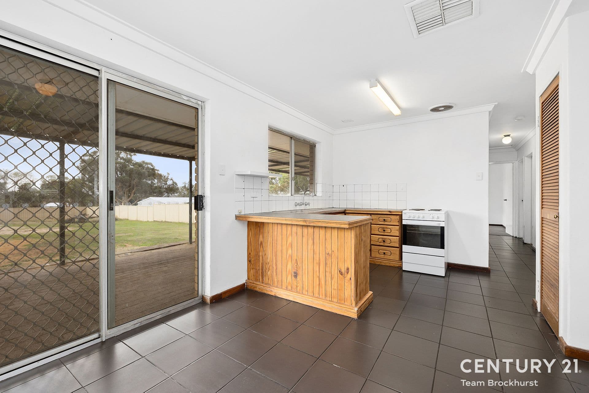 7/10 Warton Rd, Huntingdale, WA, 6110, Pingelly - Thumbnail 3