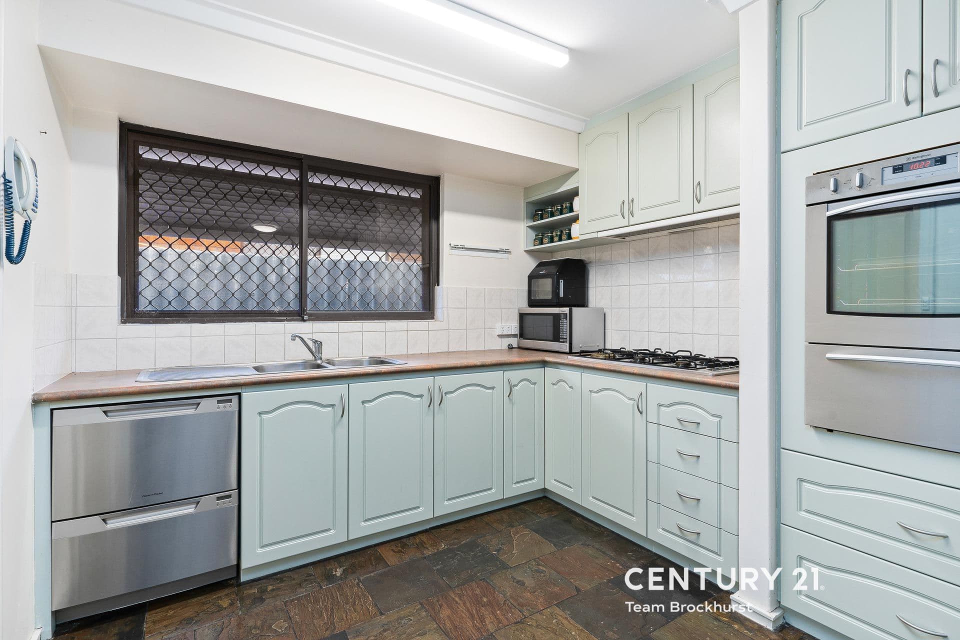 7/10 Warton Rd, Huntingdale, WA, 6110, Thornlie - Thumbnail 3