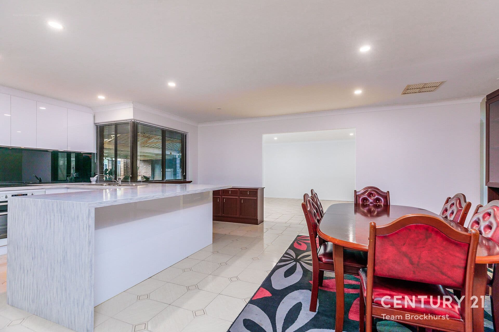 7/10 Warton Rd, Huntingdale, WA, 6110, Huntingdale - Thumbnail 2