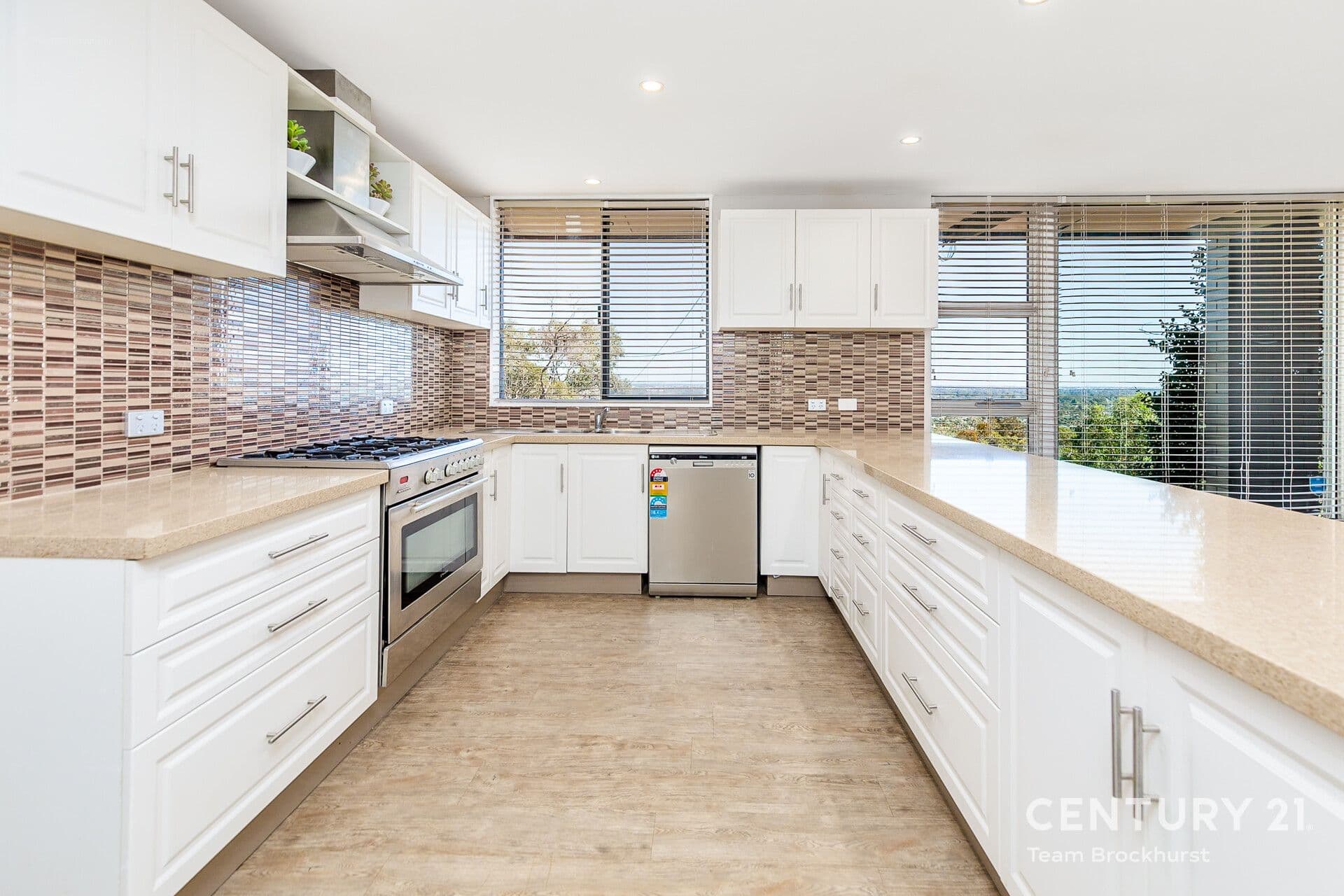 7/10 Warton Rd, Huntingdale, WA, 6110, Martin - Thumbnail 2