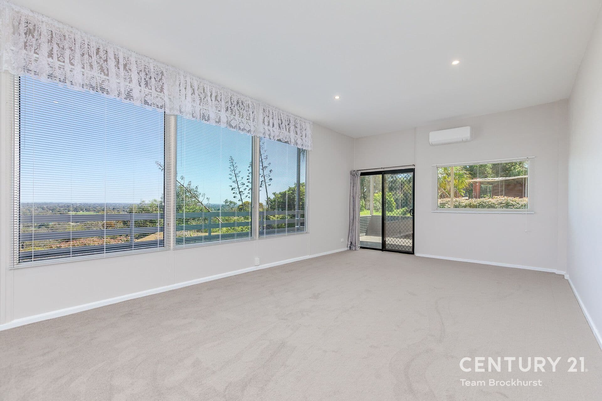 7/10 Warton Rd, Huntingdale, WA, 6110, Martin - Thumbnail 3
