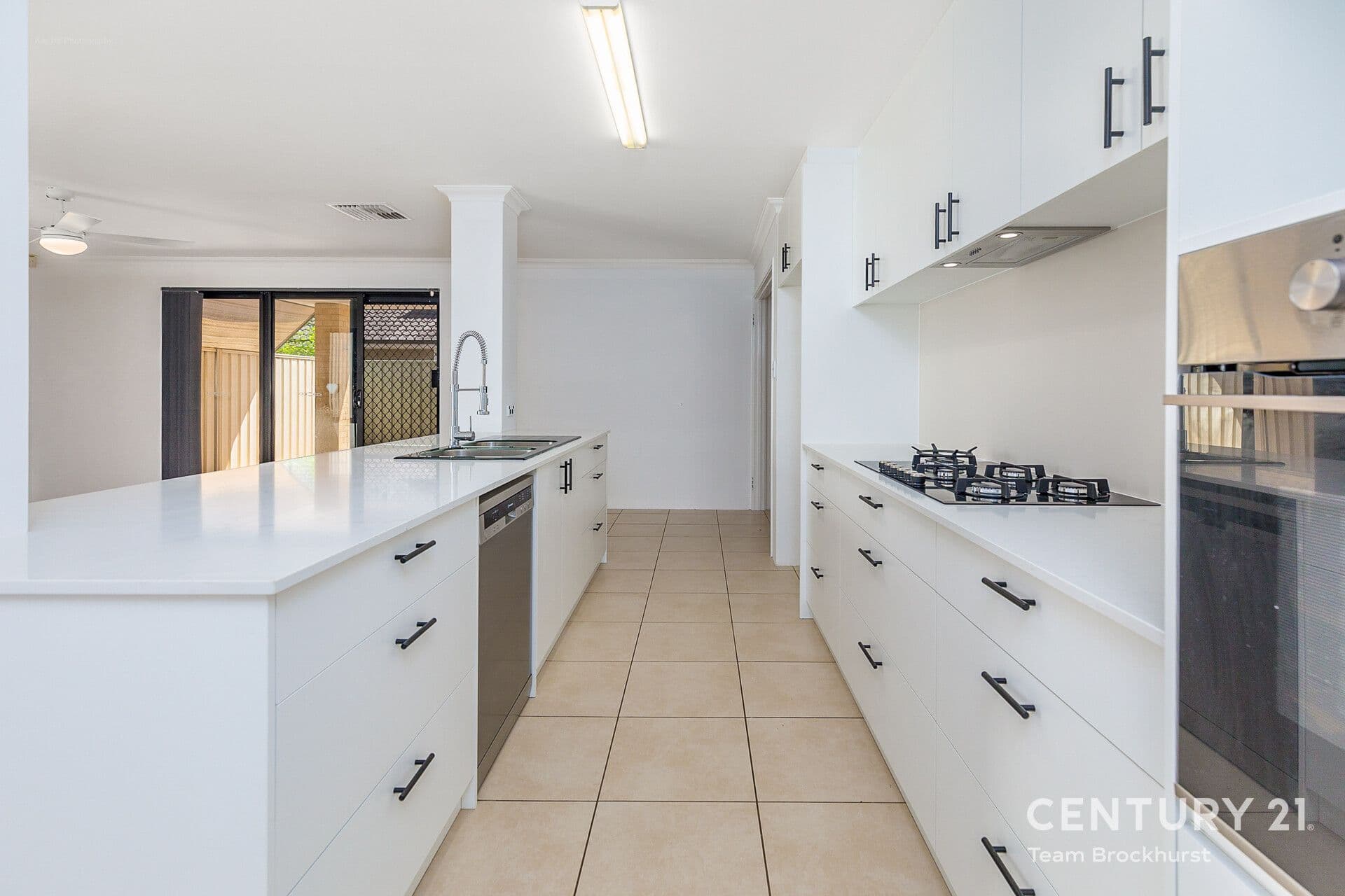 7/10 Warton Rd, Huntingdale, WA, 6110, Canning Vale - Thumbnail 3