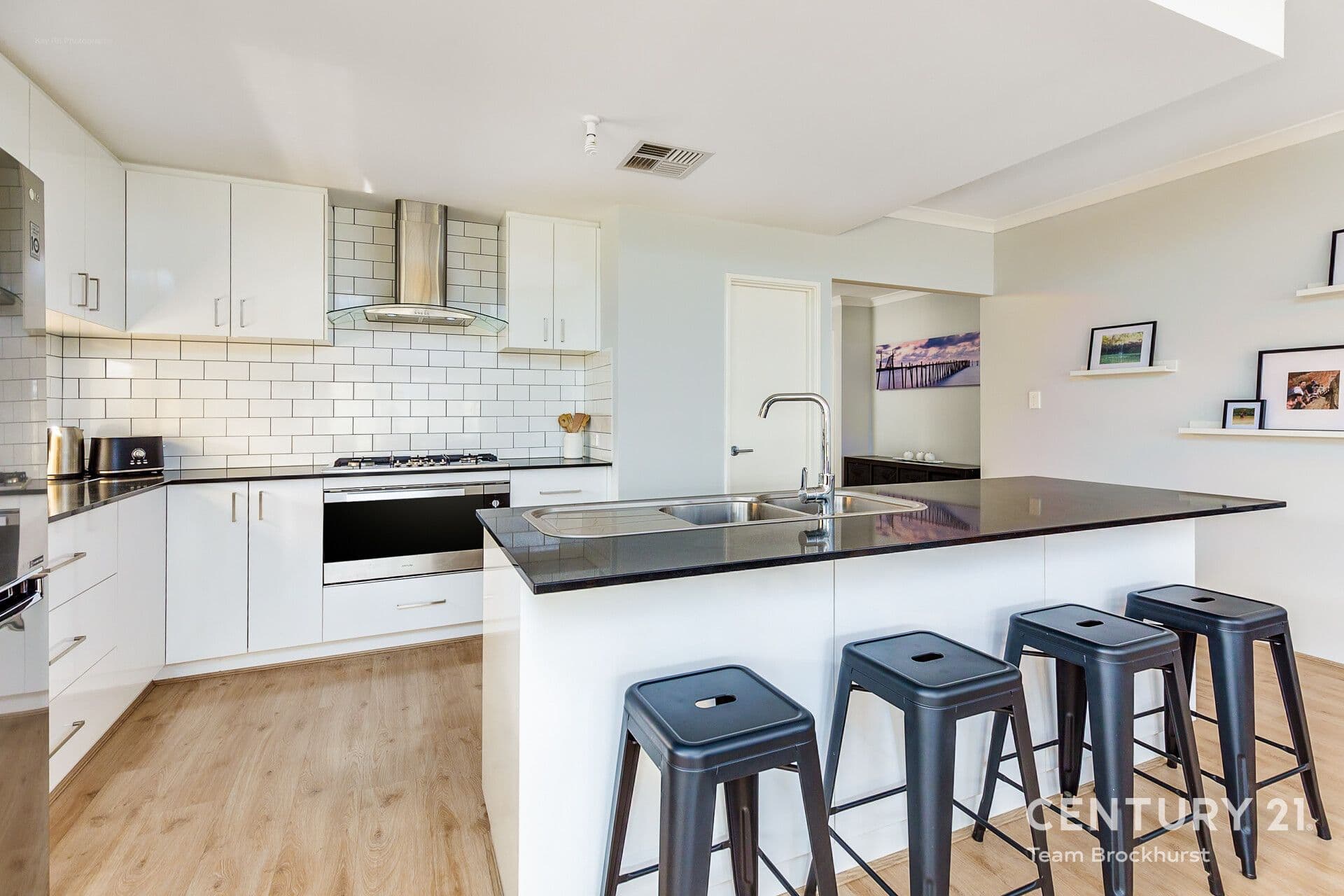 7/10 Warton Rd, Huntingdale, WA, 6110, Whitby - Thumbnail 2