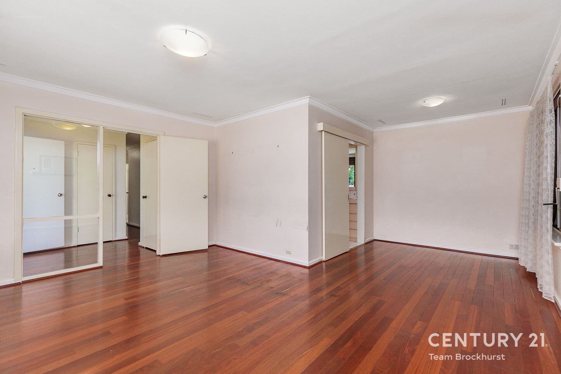 7/10 Warton Rd, Huntingdale, WA, 6110, High Wycombe - Thumbnail 2