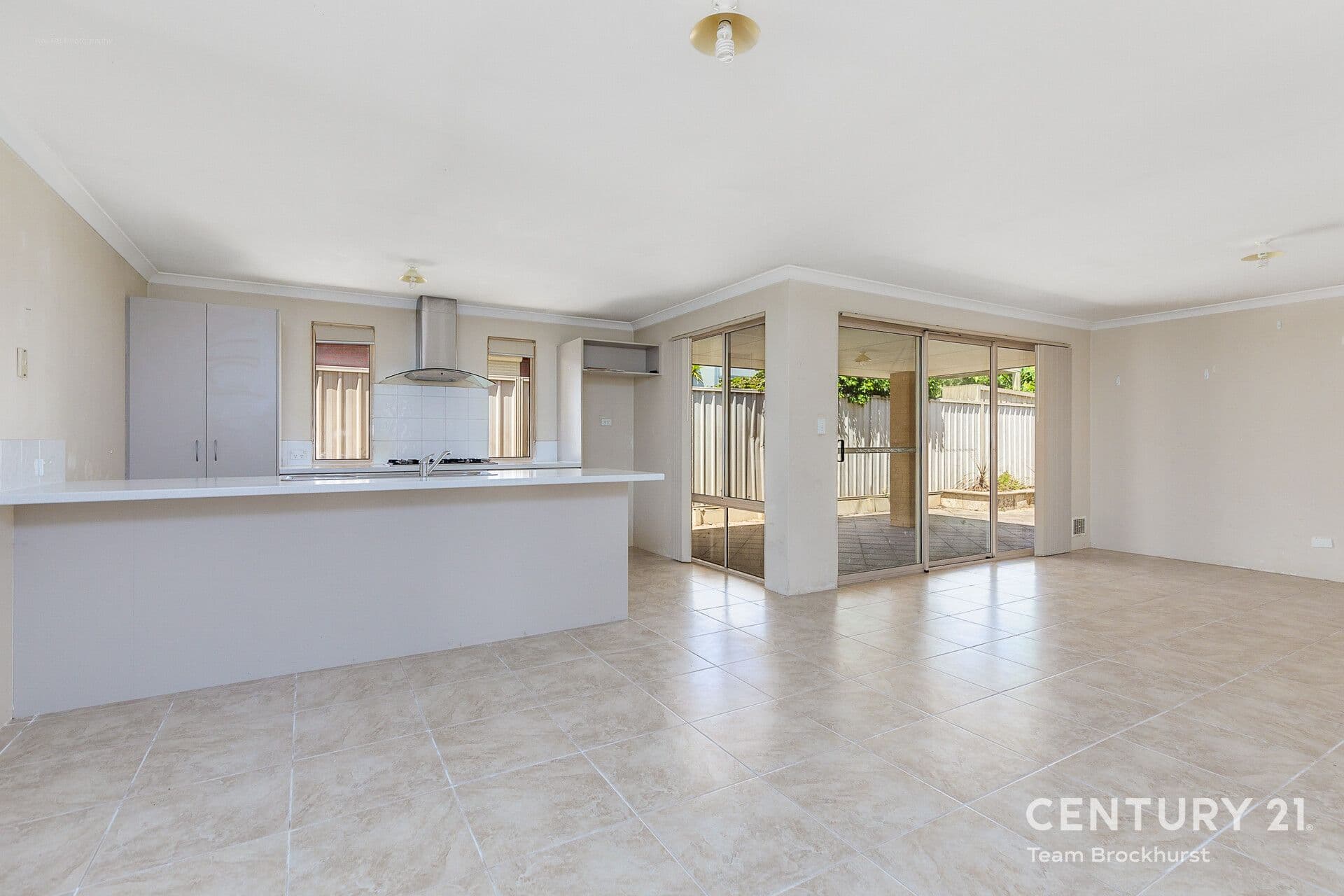 7/10 Warton Rd, Huntingdale, WA, 6110, High Wycombe - Thumbnail 3