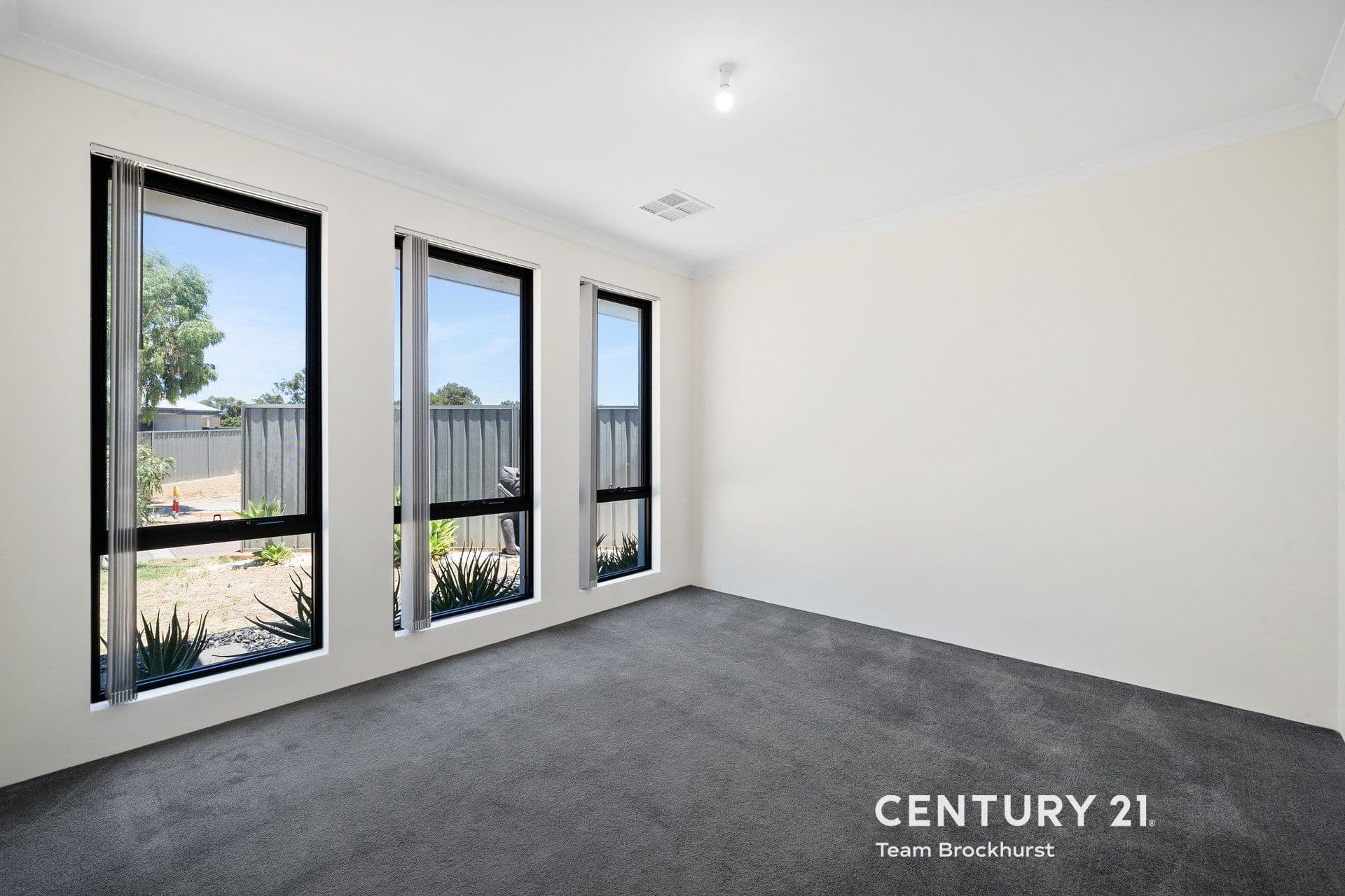 7/10 Warton Rd, Huntingdale, WA, 6110, Byford - Thumbnail 2
