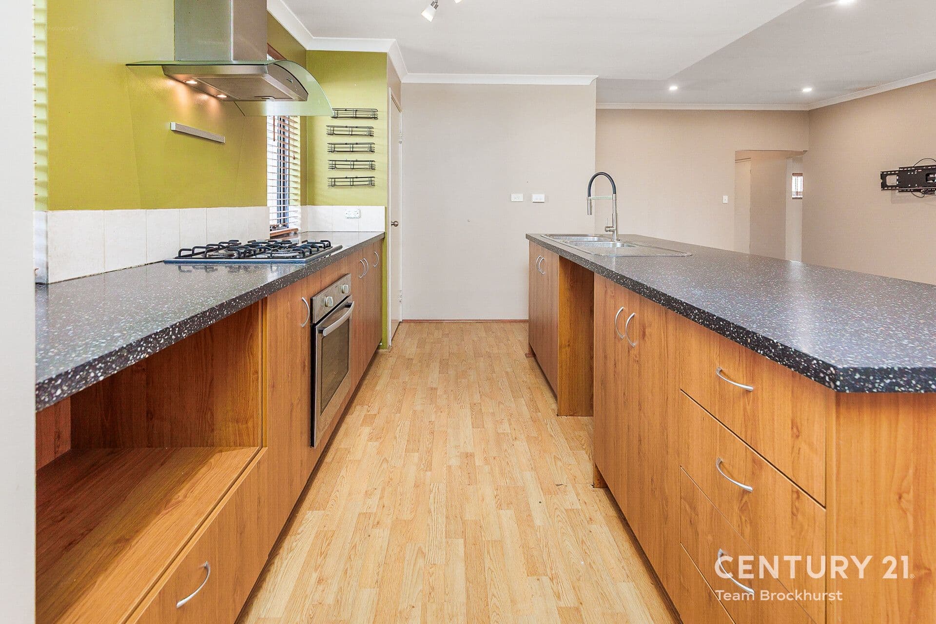 7/10 Warton Rd, Huntingdale, WA, 6110, Parmelia - Thumbnail 3