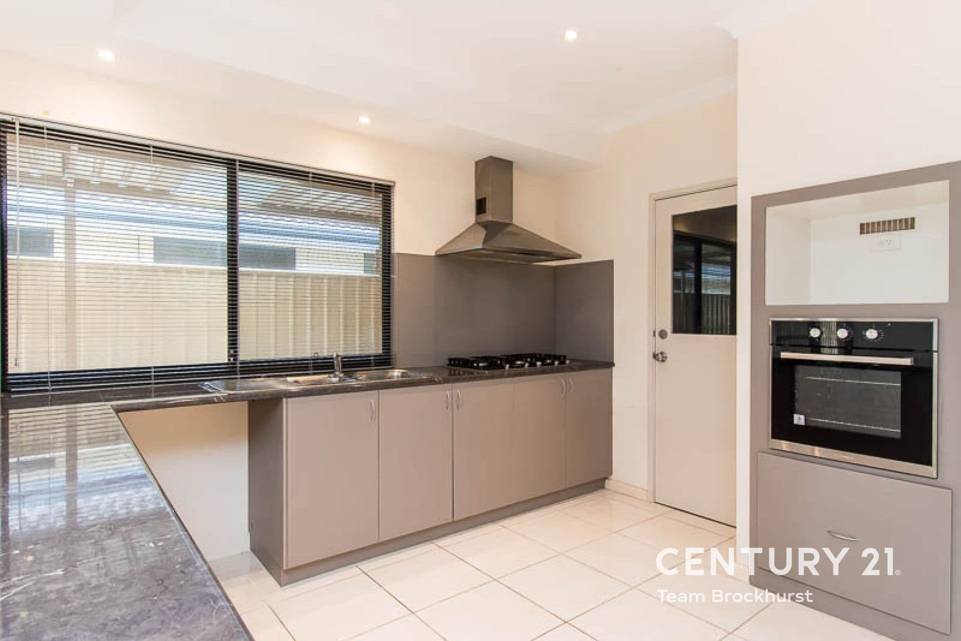7/10 Warton Rd, Huntingdale, WA, 6110, Seville Grove - Thumbnail 3