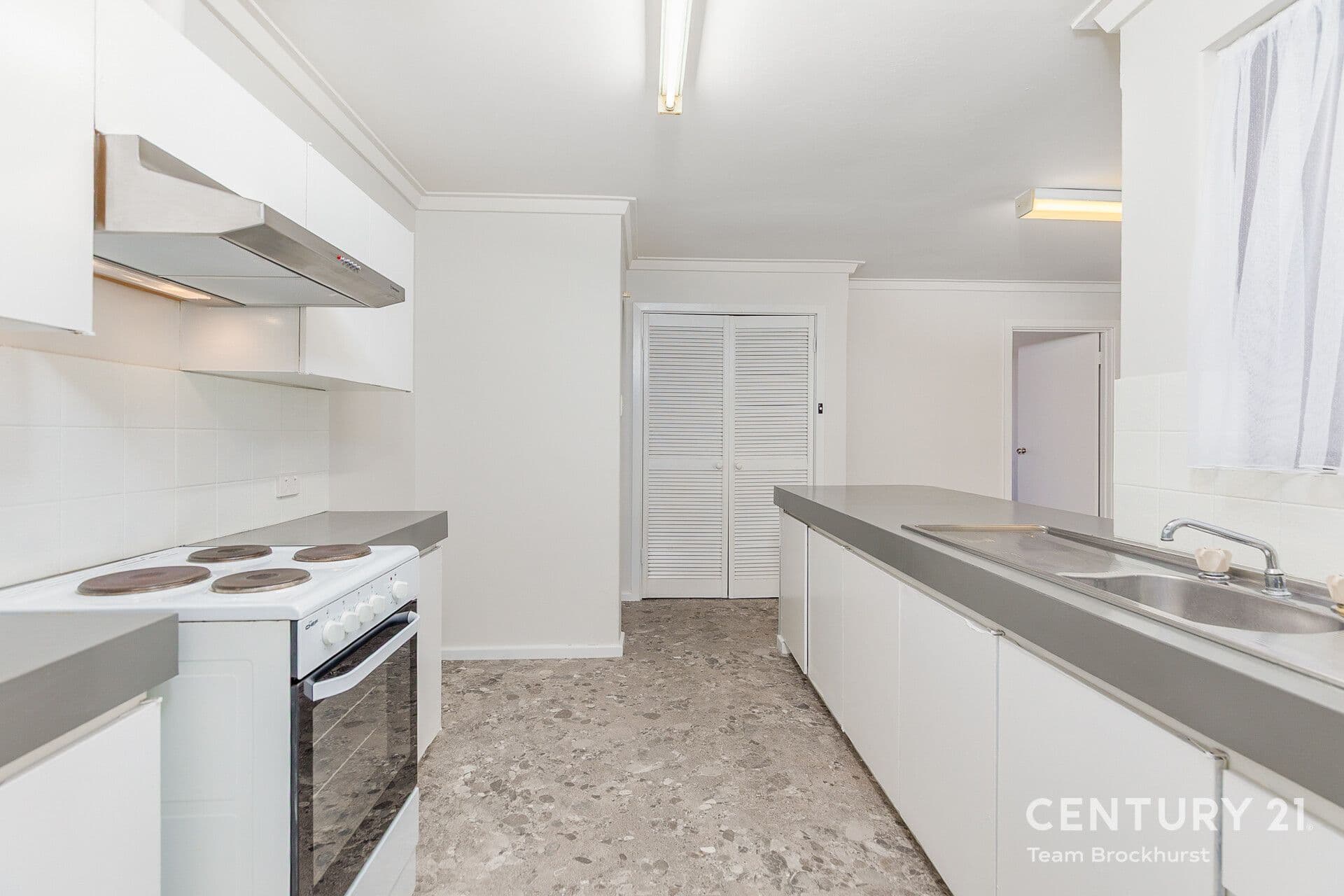 7/10 Warton Rd, Huntingdale, WA, 6110, Thornlie - Thumbnail 2