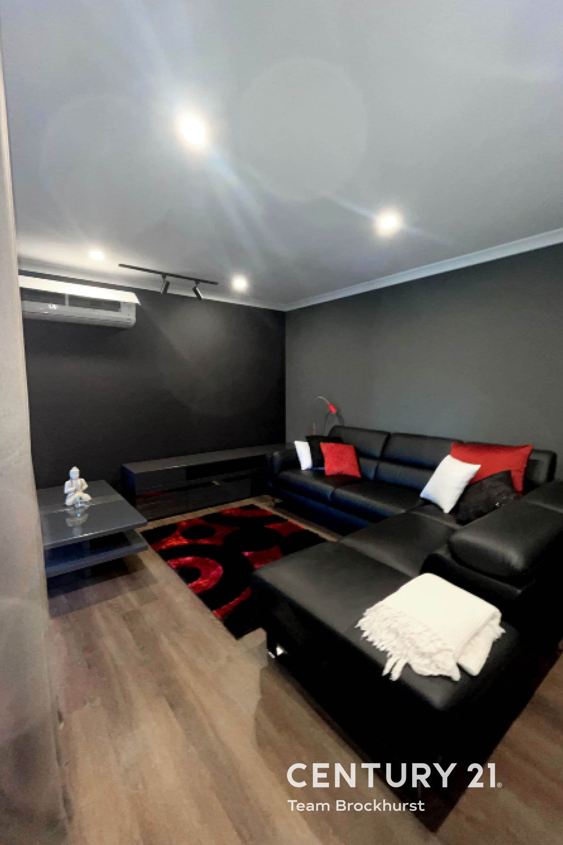 7/10 Warton Rd, Huntingdale, WA, 6110, Canning Vale - Image 1