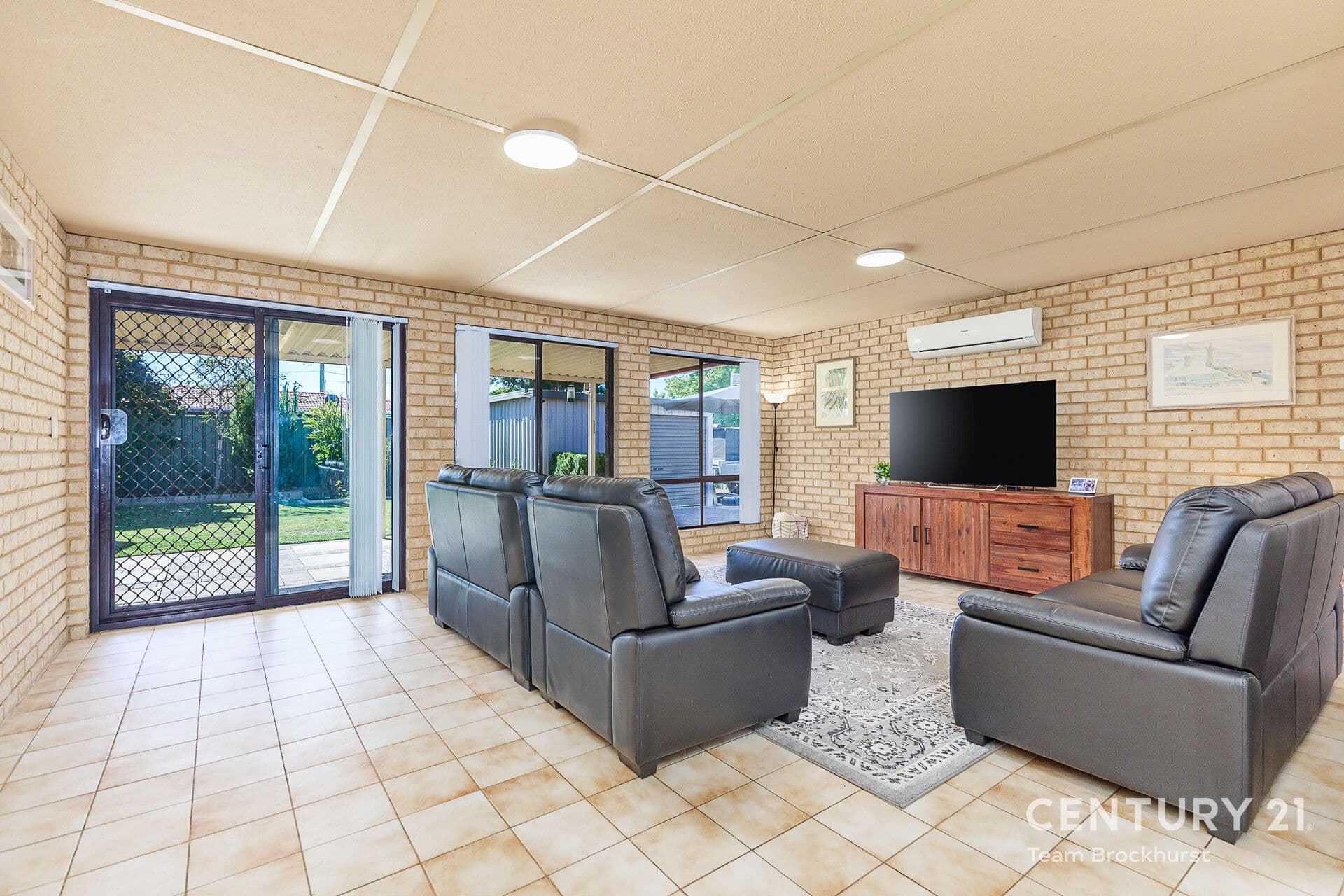 7/10 Warton Rd, Huntingdale, WA, 6110, Huntingdale - Thumbnail 2