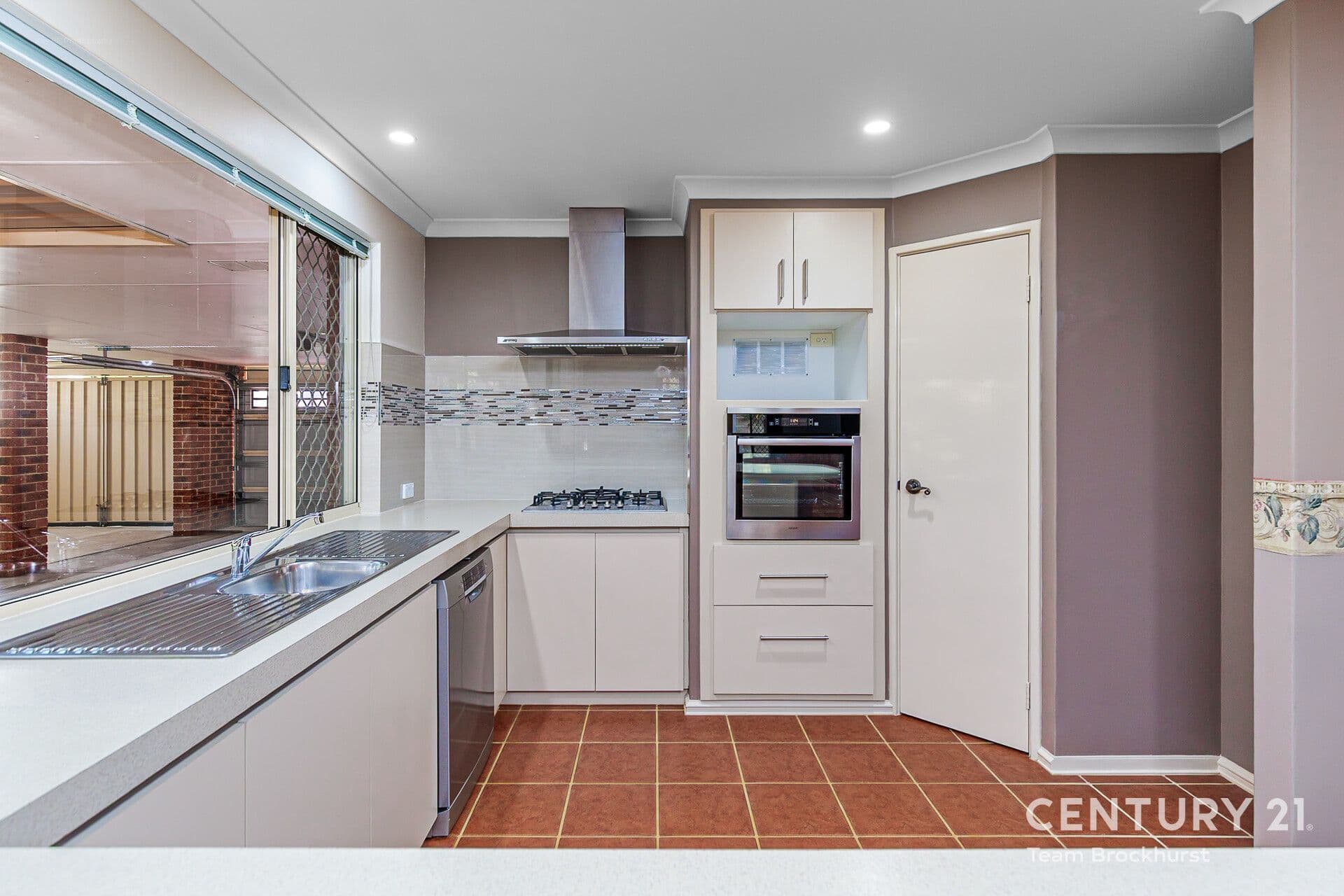 7/10 Warton Rd, Huntingdale, WA, 6110, Huntingdale - Thumbnail 3