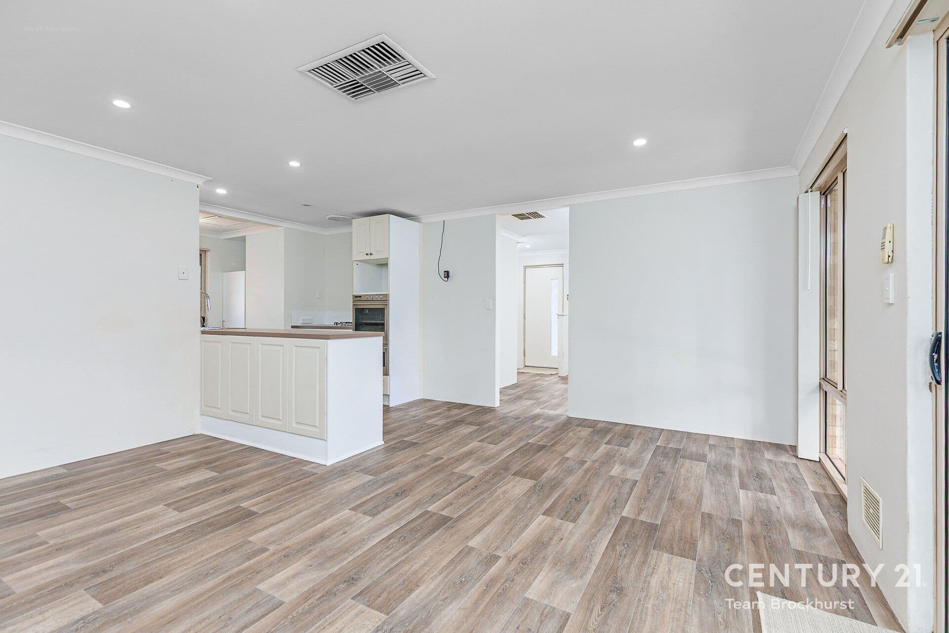 7/10 Warton Rd, Huntingdale, WA, 6110, Kenwick - Thumbnail 3