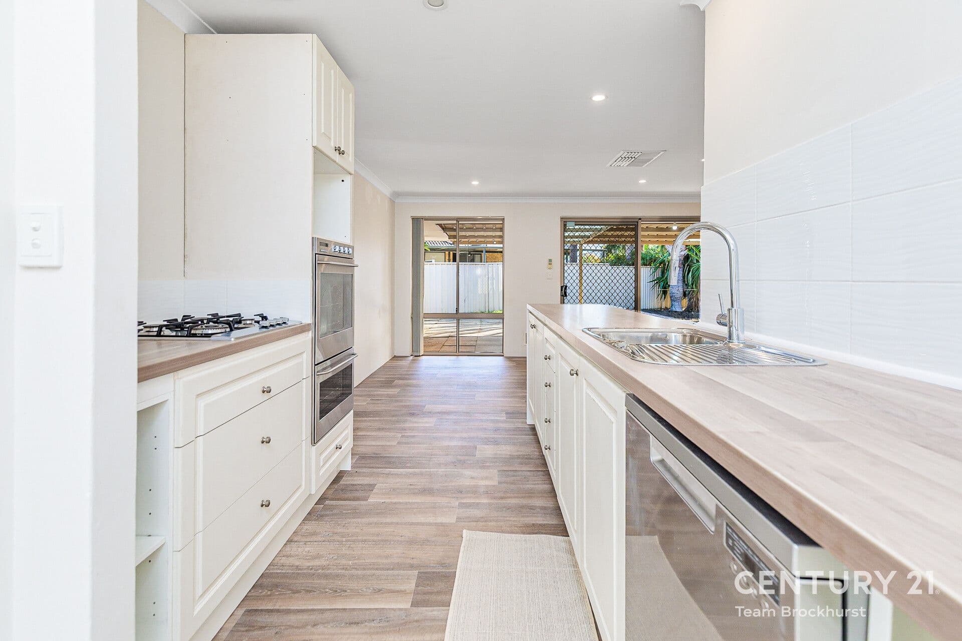 7/10 Warton Rd, Huntingdale, WA, 6110, Kenwick - Thumbnail 2