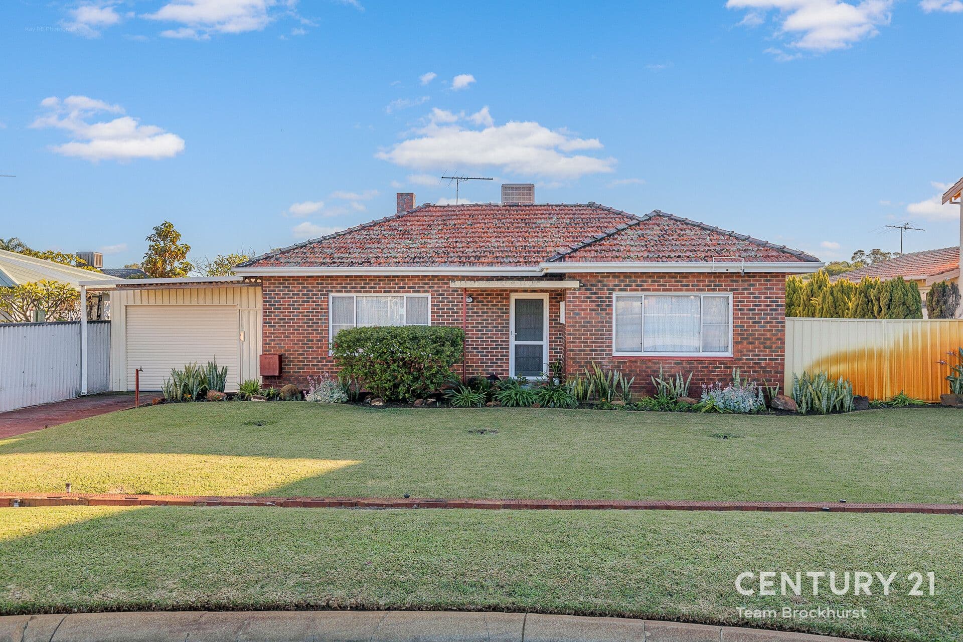 7/10 Warton Rd, Huntingdale, WA, 6110, Shelley - Image 1