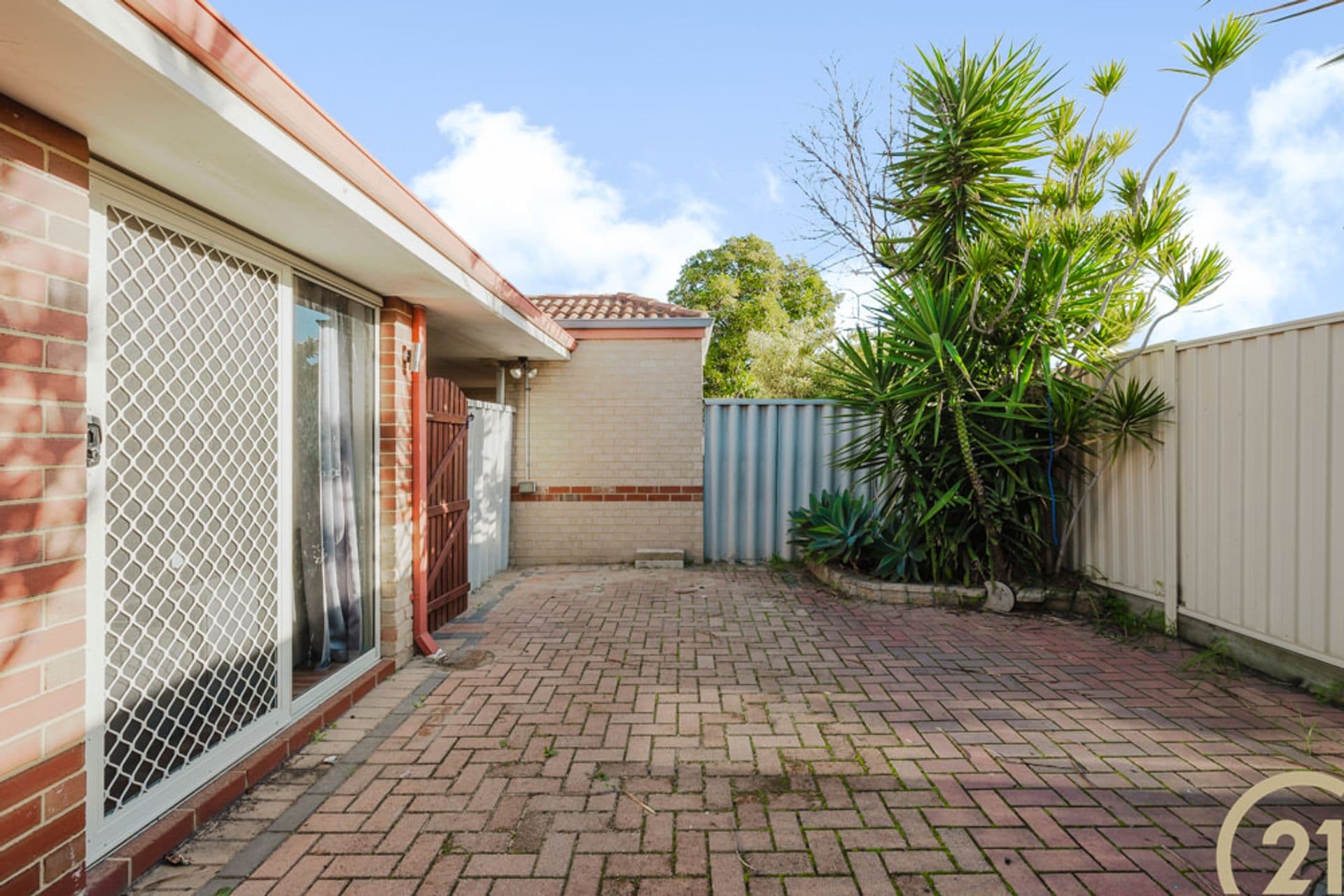 6/21 Hogarth Street, Cannington, WA, 6107, Cannington - Thumbnail 4