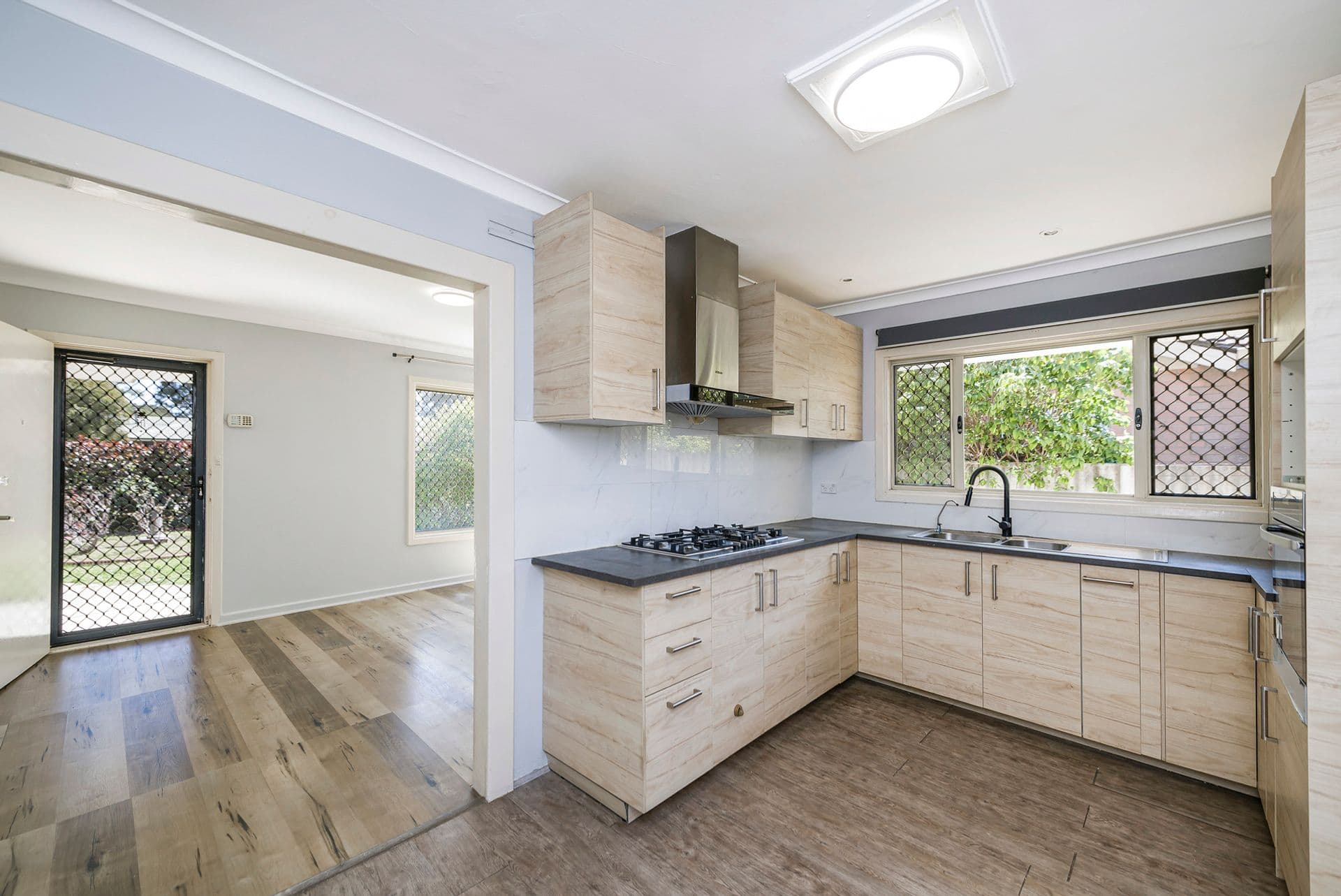 7/10 Warton Rd, Huntingdale, WA, 6110, Kenwick - Thumbnail 3