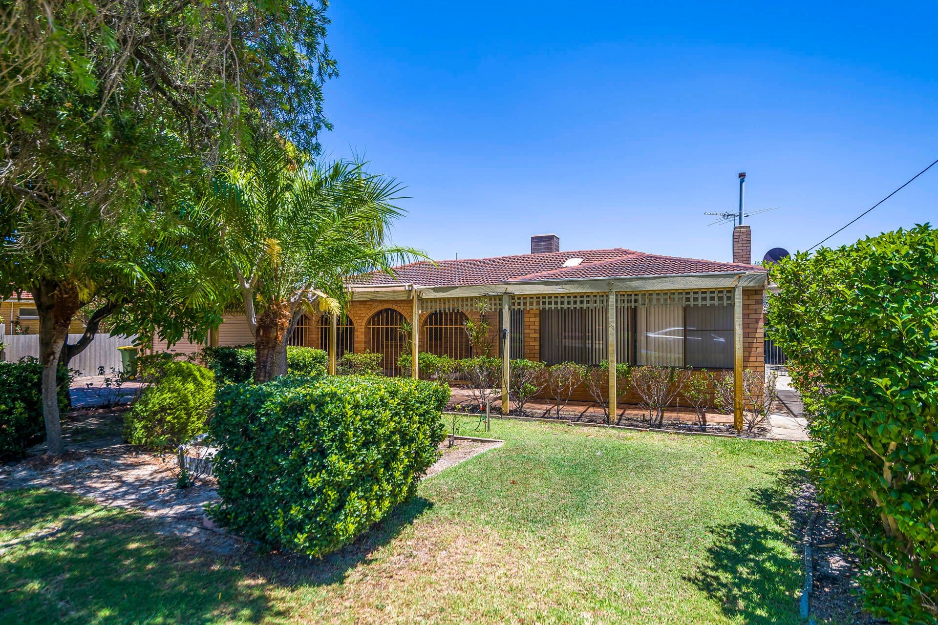 7/10 Warton Rd, Huntingdale, WA, 6110, Cloverdale - Image 1