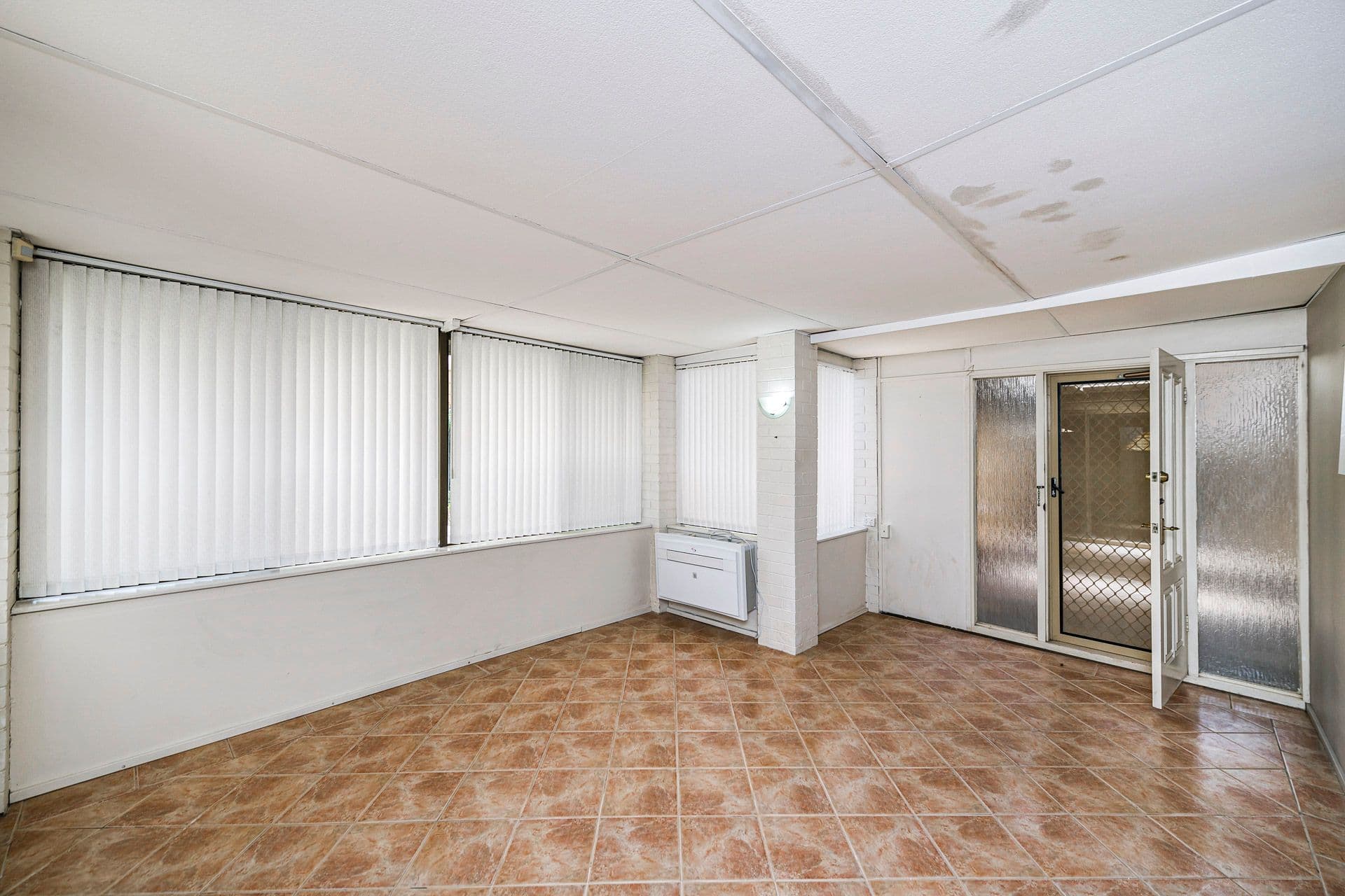 7/10 Warton Rd, Huntingdale, WA, 6110, Cloverdale - Thumbnail 8