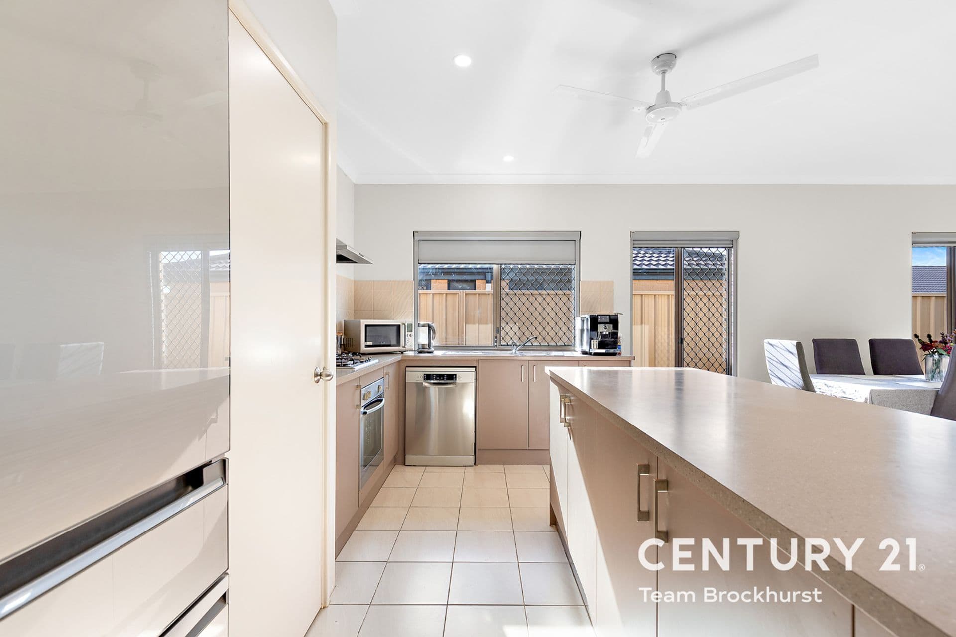 7/10 Warton Rd, Huntingdale, WA, 6110, Brookdale - Thumbnail 8