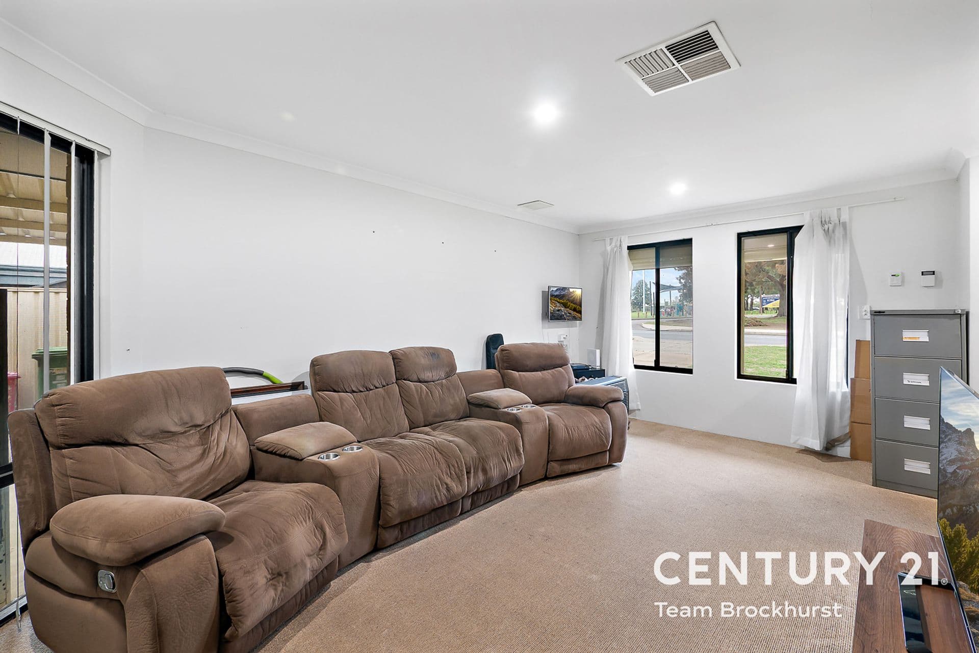 7/10 Warton Rd, Huntingdale, WA, 6110, Huntingdale - Thumbnail 2