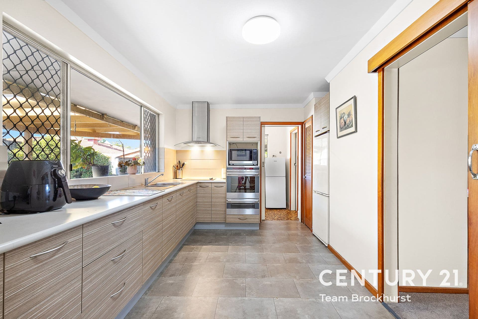 7/10 Warton Rd, Huntingdale, WA, 6110, Riverton - Thumbnail 2