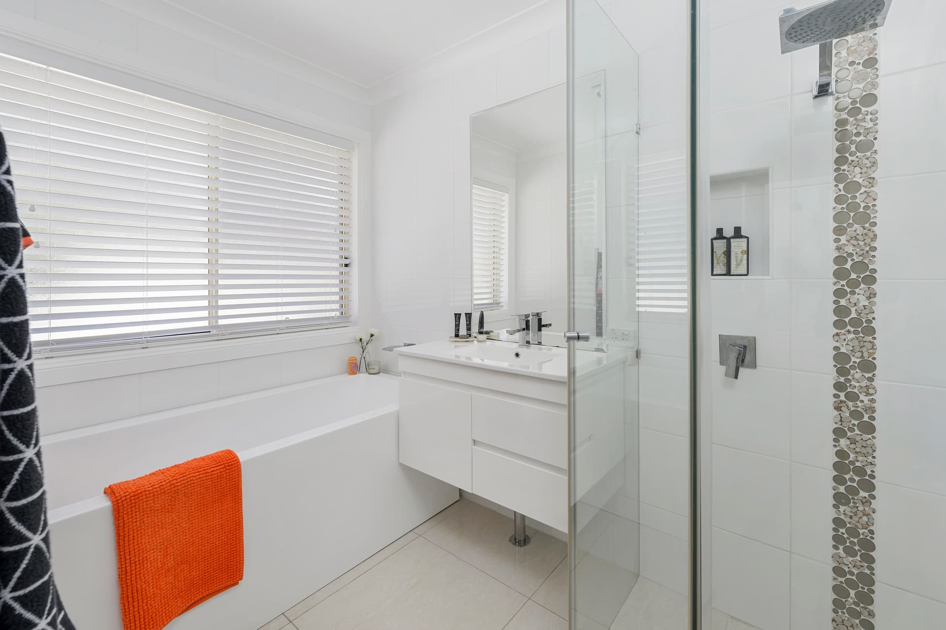 32 Collingwood Close, Bungendore NSW 2621, Bungendore - Image 1