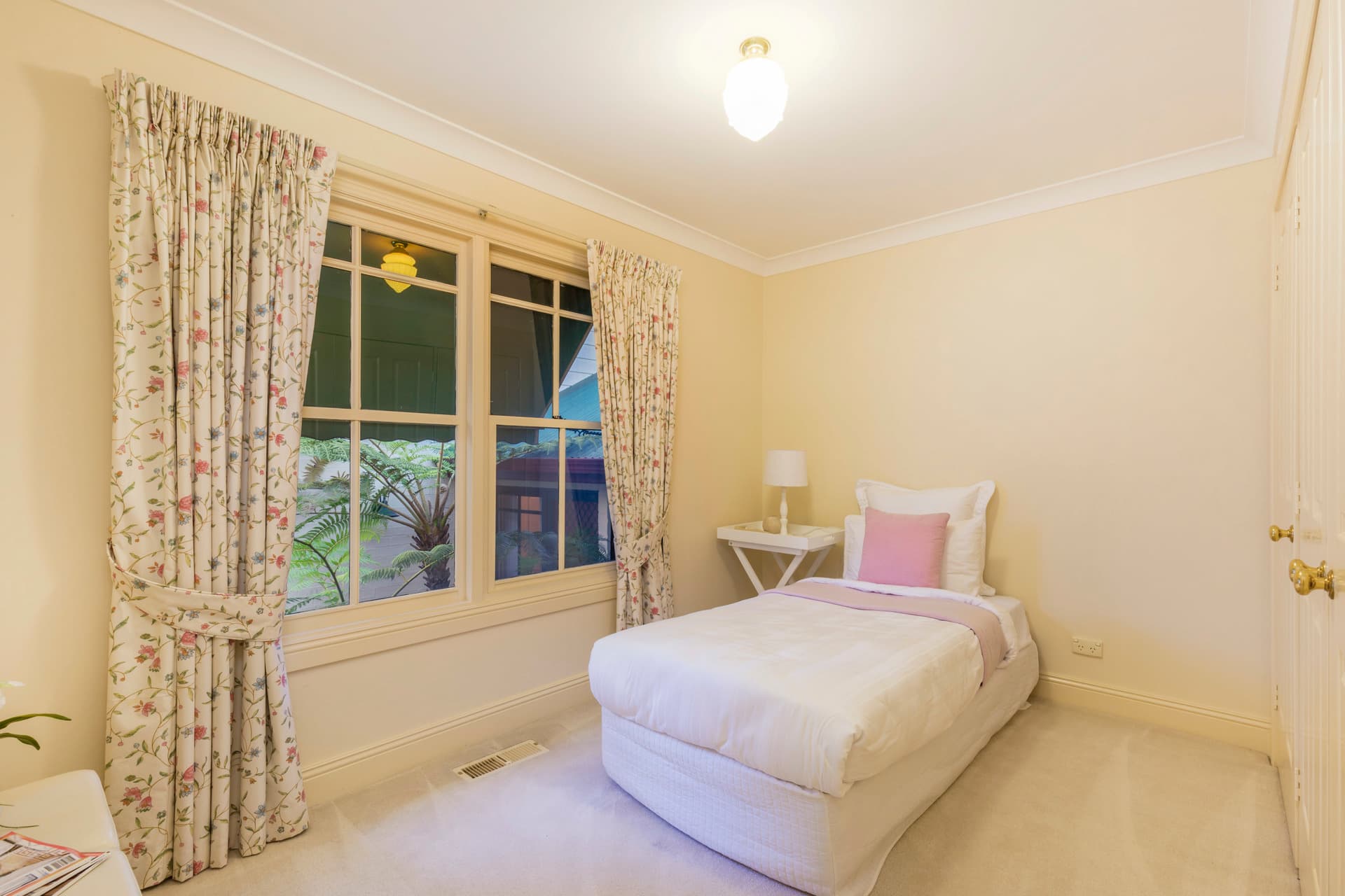 13 Decker Place, Fadden ACT 2904, Fadden - Thumbnail 4