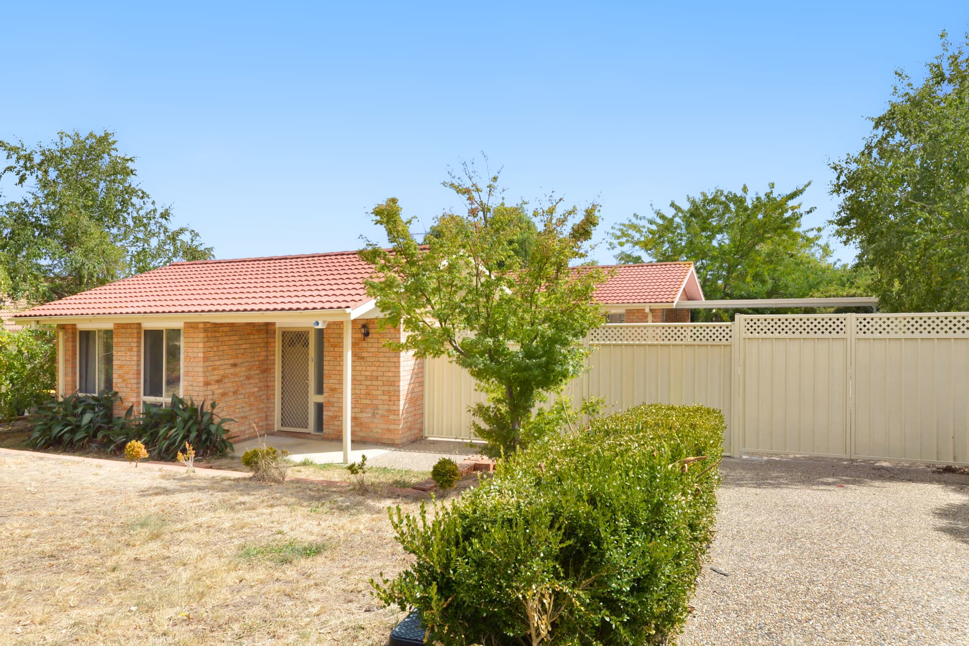 15 Ironbark Crescent, Banks ACT 2906, Banks - Thumbnail 7