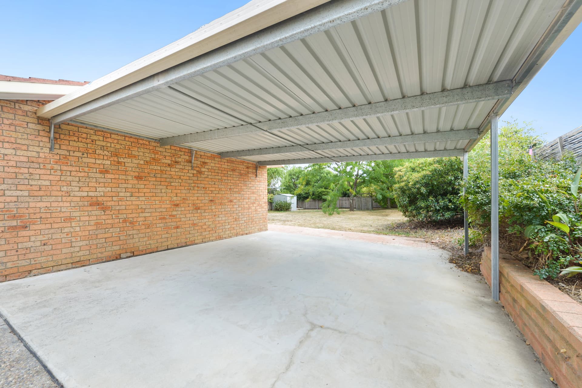 15 Ironbark Crescent, Banks ACT 2906, Banks - Thumbnail 4