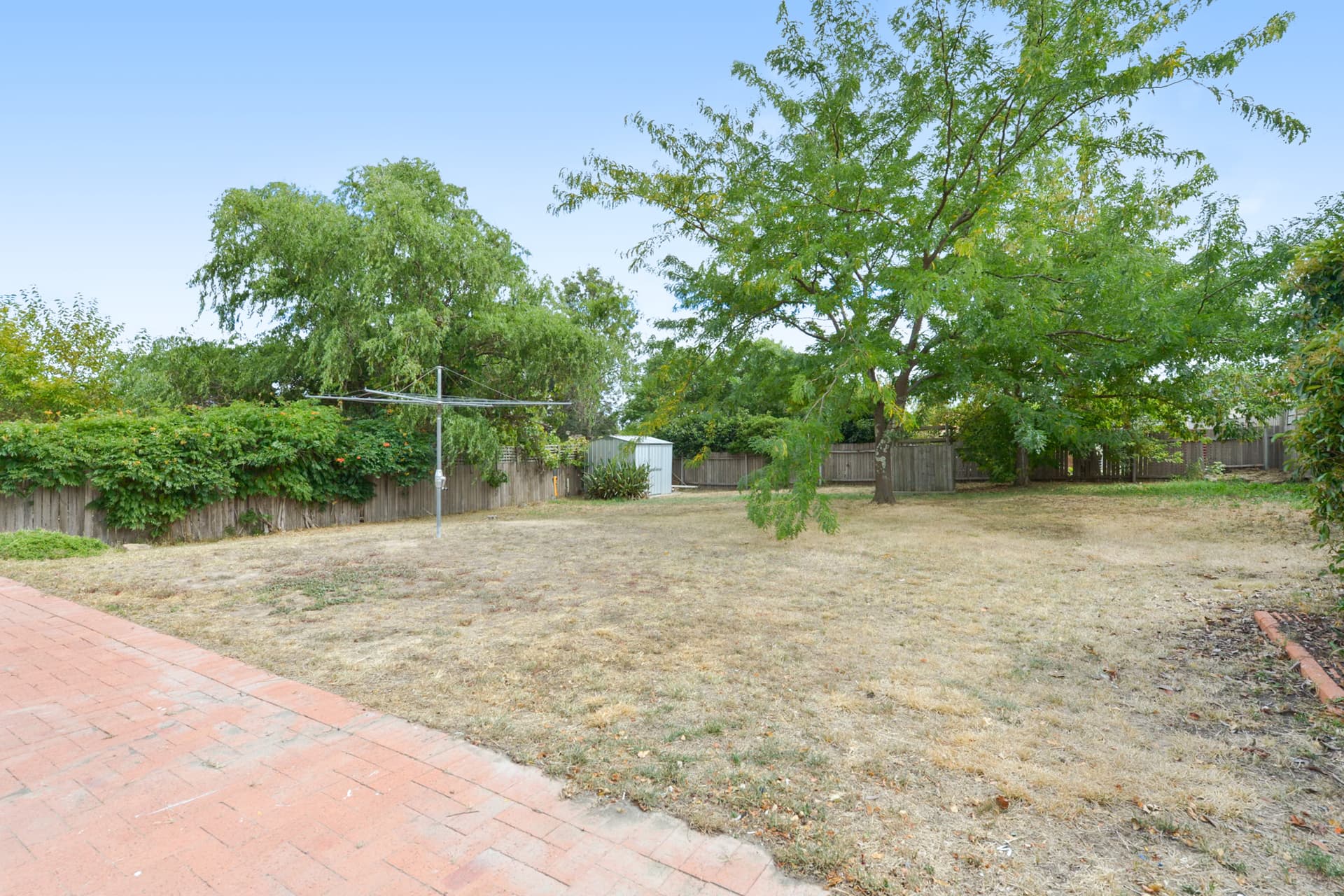 15 Ironbark Crescent, Banks ACT 2906, Banks - Thumbnail 5