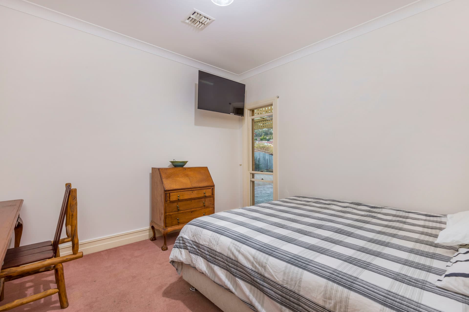 2 Luckins Place, Fadden ACT 2904, Fadden - Thumbnail 6