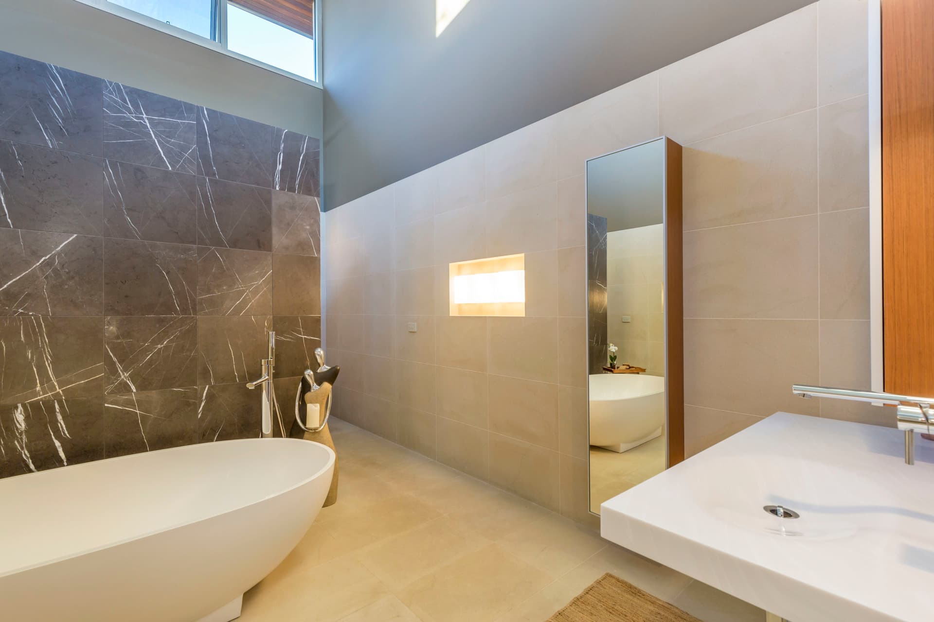 4 Hotham Crescent, Deakin ACT 2600, Deakin - Thumbnail 5